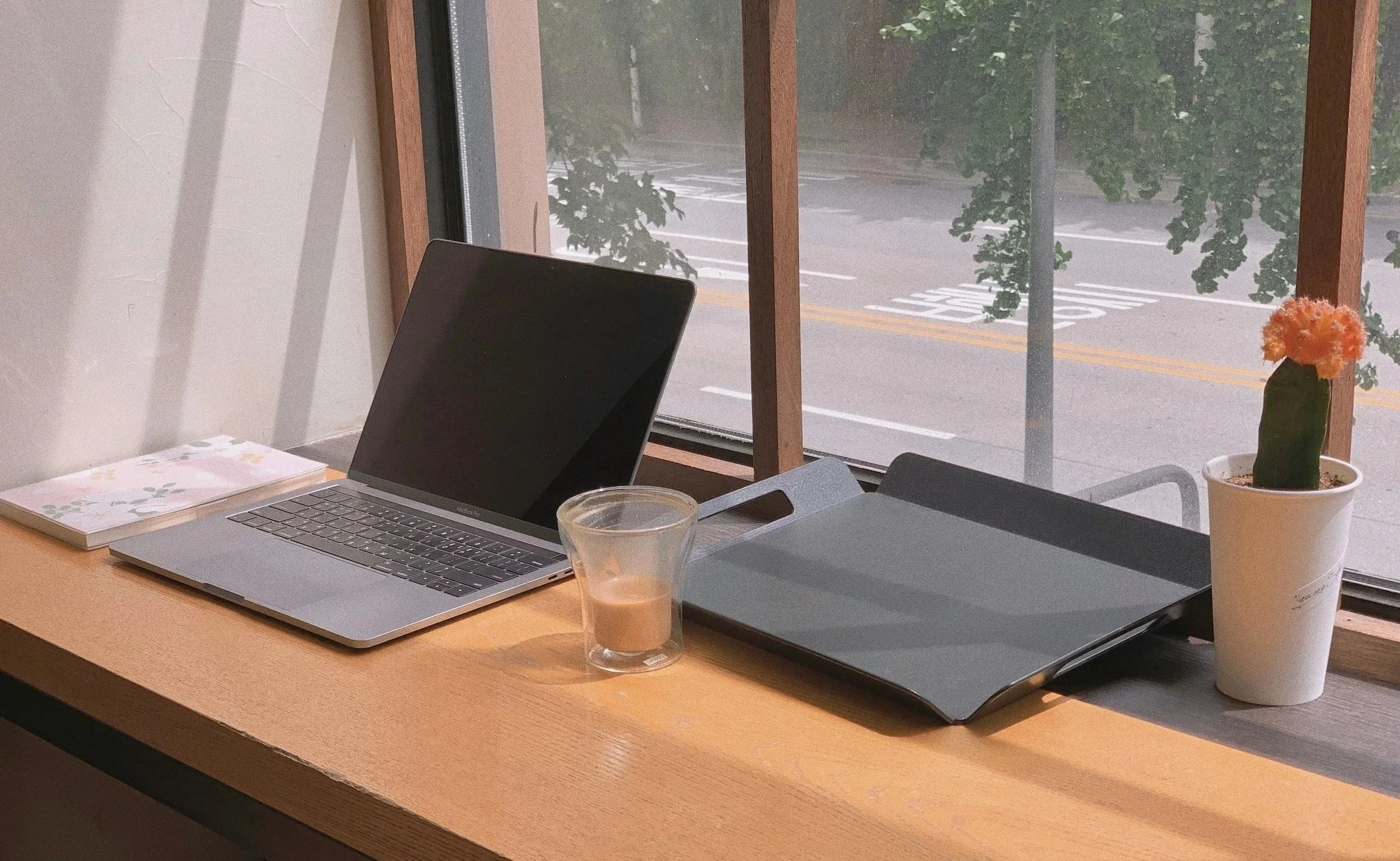 What Real Estate Companies Should Post on LinkedIn