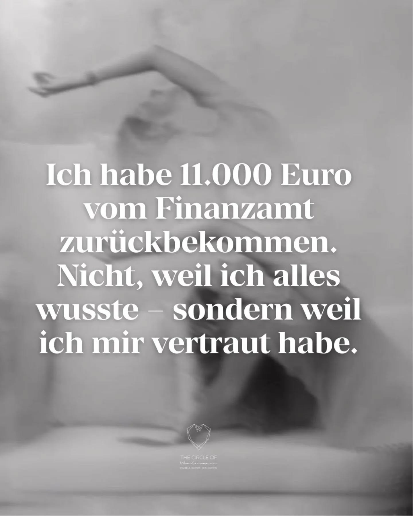 Ich f&uuml;hre mich nicht &uuml;ber Antworten, sondern &uuml;ber Wahrnehmung.

✍️ Kommentiere "38" und wir senden dir den Link zur aktuellen Podcastfolge.