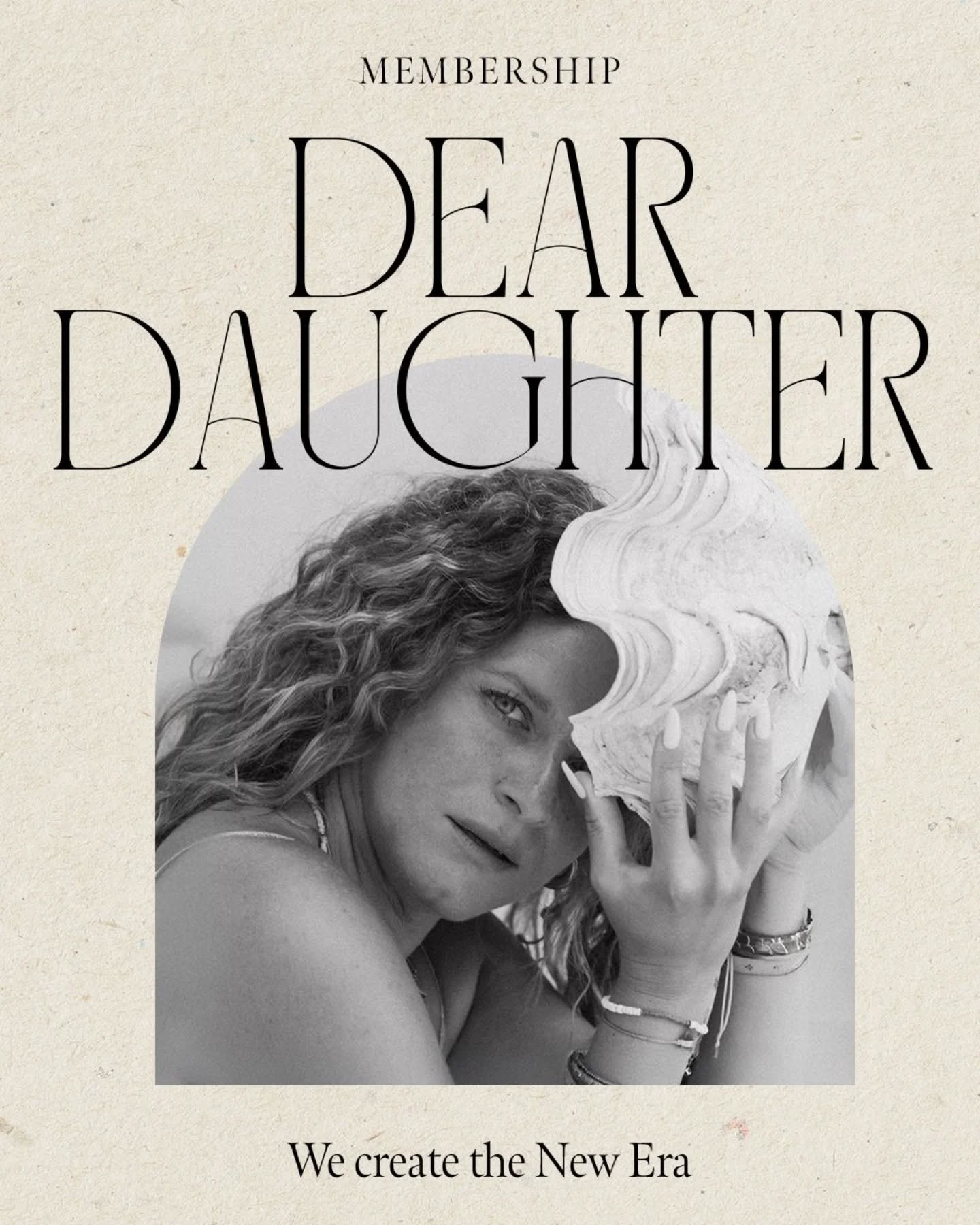 DEAR DAUGHTER ist offen.

Dieser Raum ist kein Angebot.
Er ist ein Zeugnisraum.

Ein Ort f&uuml;r Wahrnehmung. F&uuml;r Gedanken &uuml;ber diese Zeit. F&uuml;r Leadership, Menschlichkeit und das, was sich gerade neu ordnet.

Hier wird sichtbar, wie s