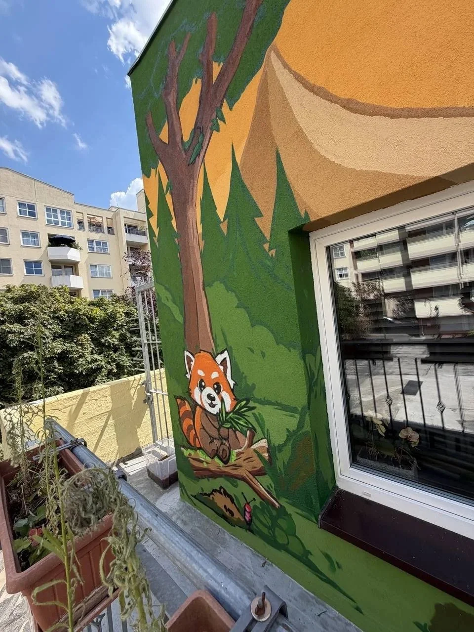 charlottenburger-teddys-fassadenmalerei-kita-berlin-waschbaer-detail-02.jpg