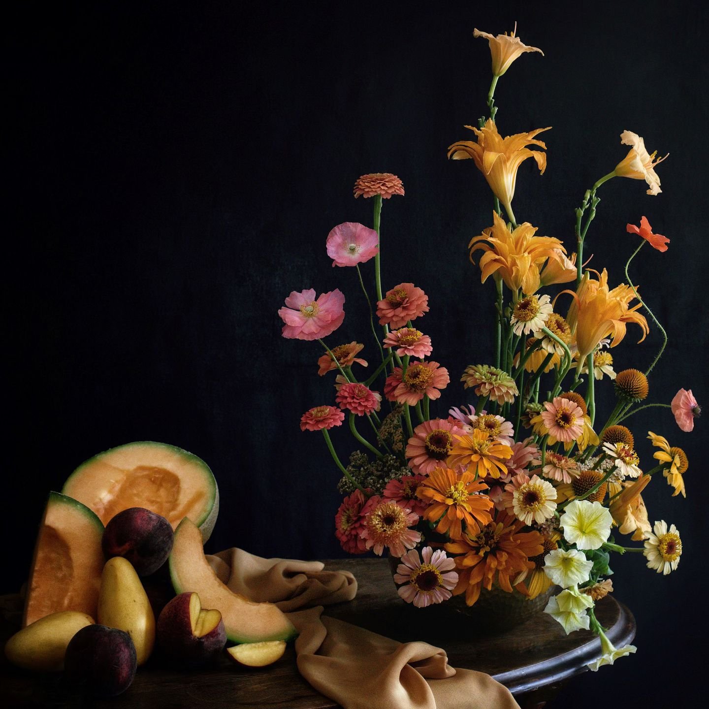 July, you&rsquo;re the pinnacle of vibrancy! 🌺✨

As the sun shines its brightest, the garden bursts into a symphony of colors, flavors, and fragrances. 
&bull;
&bull;
&bull;
#rkflorals&nbsp;#underthefloralspell&nbsp;#flowerart&nbsp;#floralarrangemen