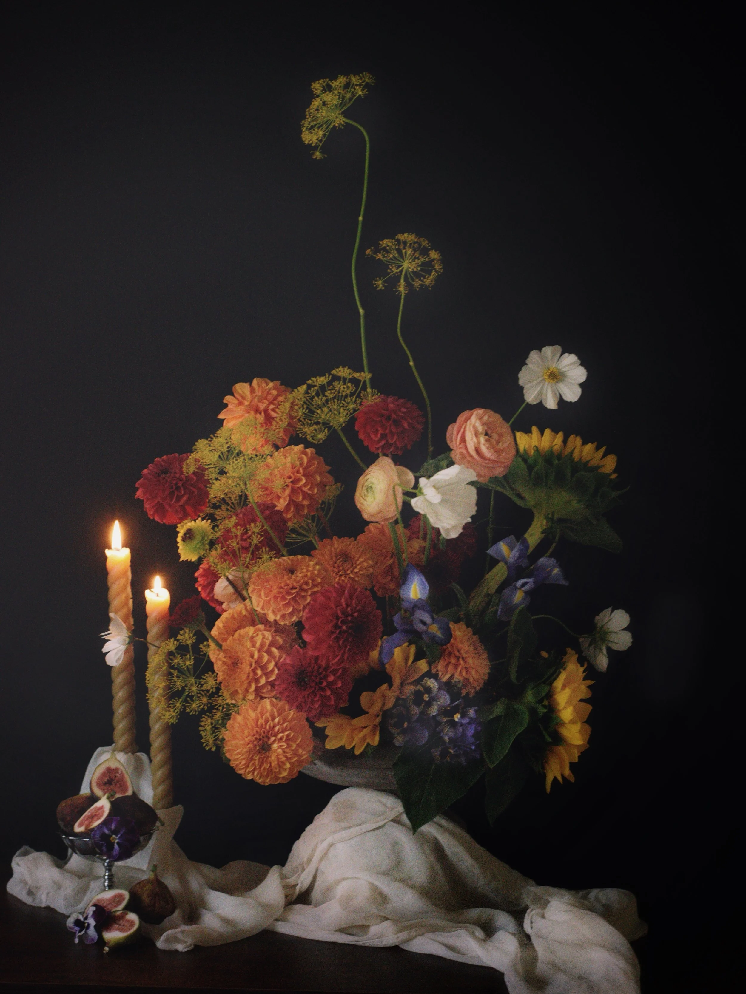 It&rsquo;s been far too long since I gave myself an entire day to simply design and photograph... just for the love of it. No client brief. No timelines. No installation schedule. Just flowers, a camera, and the quiet satisfaction of creating somethi