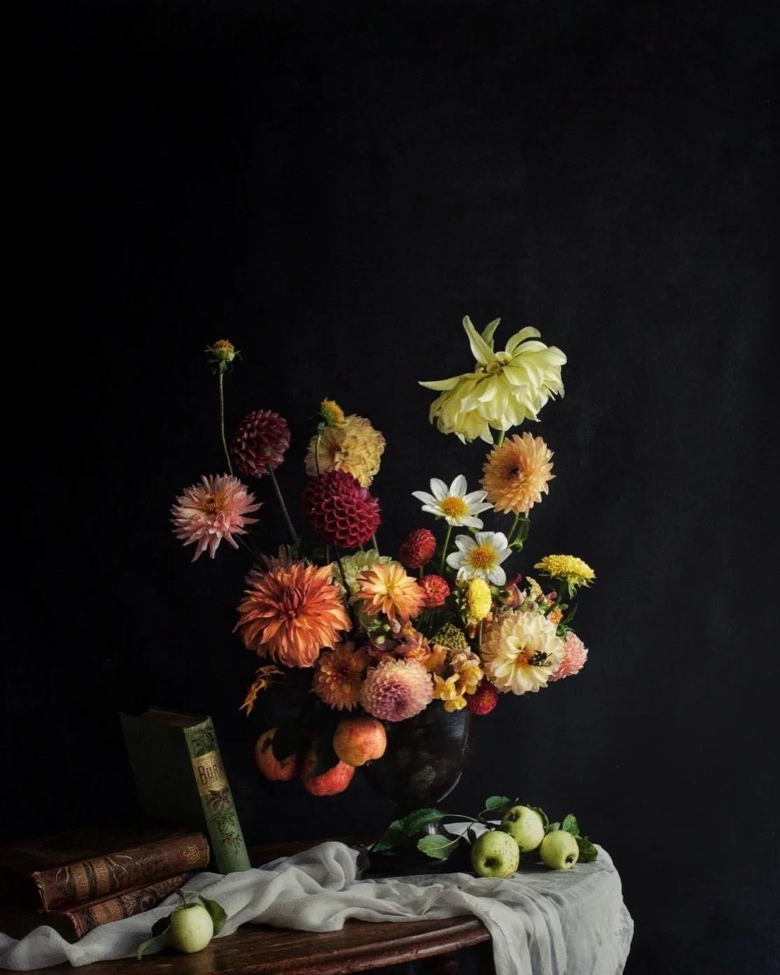 Autumn arrives quietly&mdash;in the changing light, the deepening color, the first hint of something fleeting in the air.

Perhaps that is what makes this season feel so beautifully suited to flowers. Both ask us to notice what is here while it is he