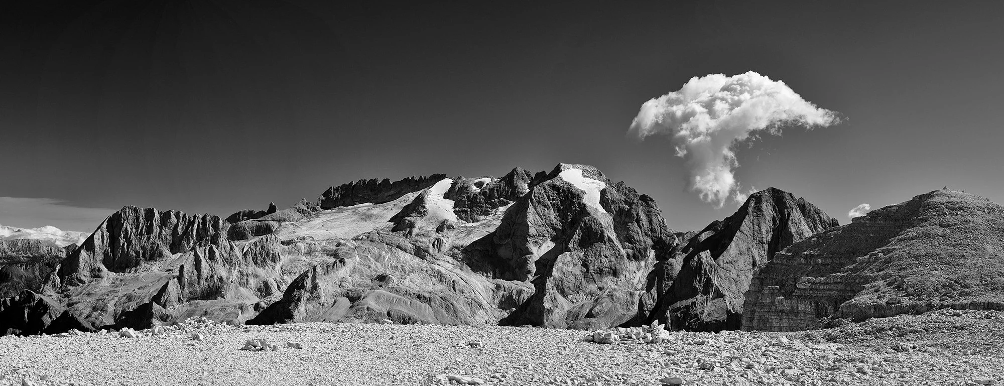 MZB-230904-0370.P.an.jpg