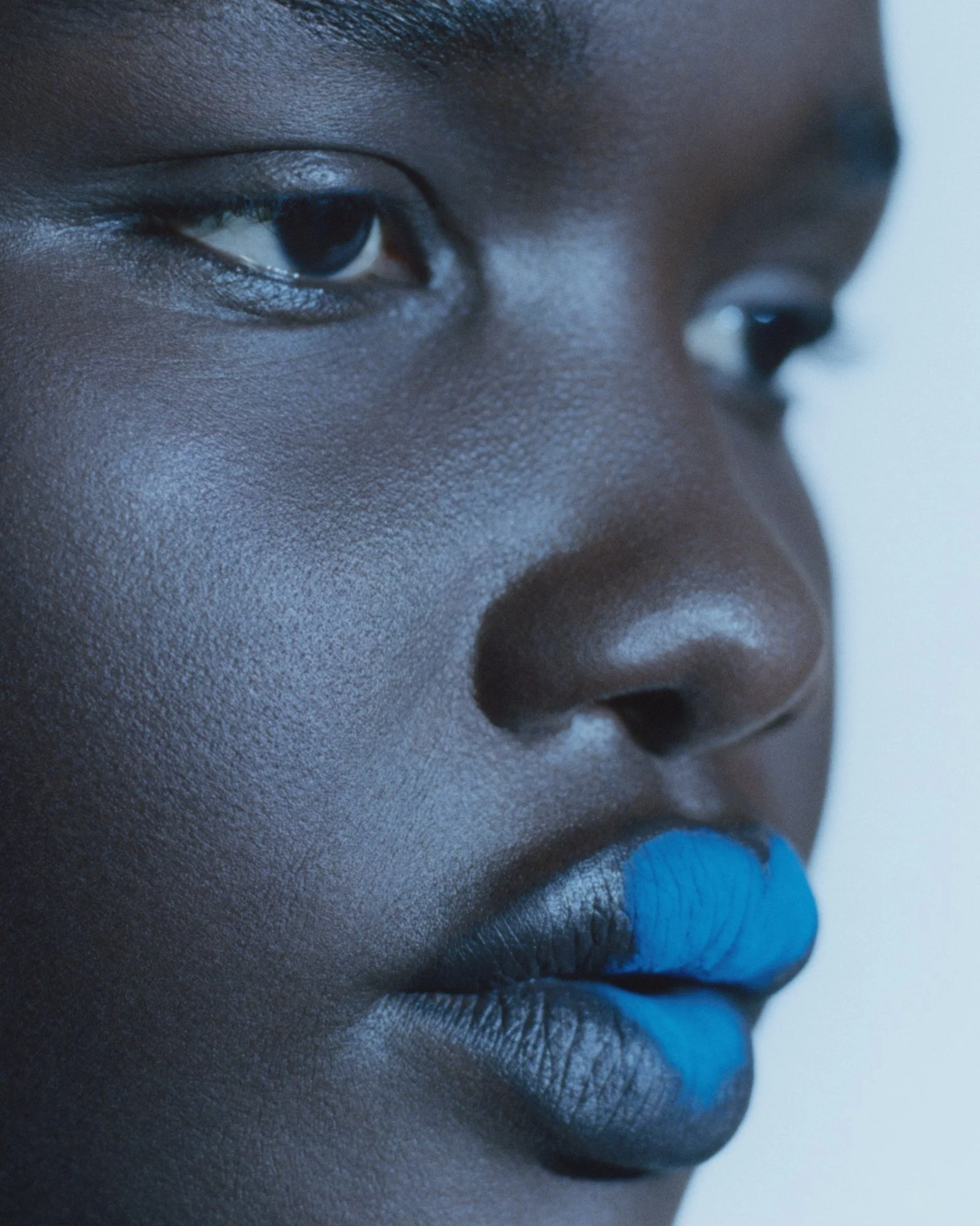 Harpers_Blue_Akon (18) copy_retouch_72dpi.jpg