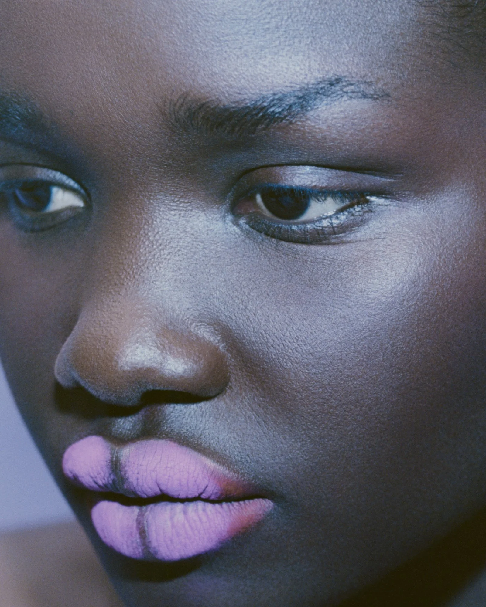 Harpers_Blue_Akon (17)_retouch_72dpi.jpg