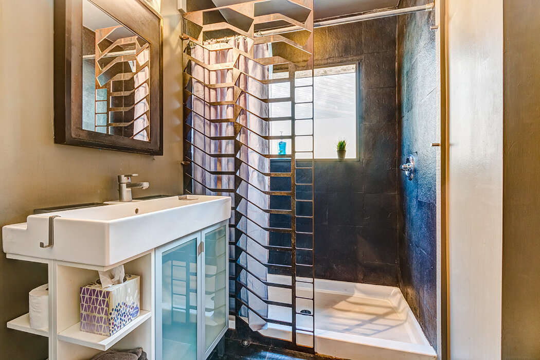 248KeswickAve-16Bathroom-EDIT.jpg