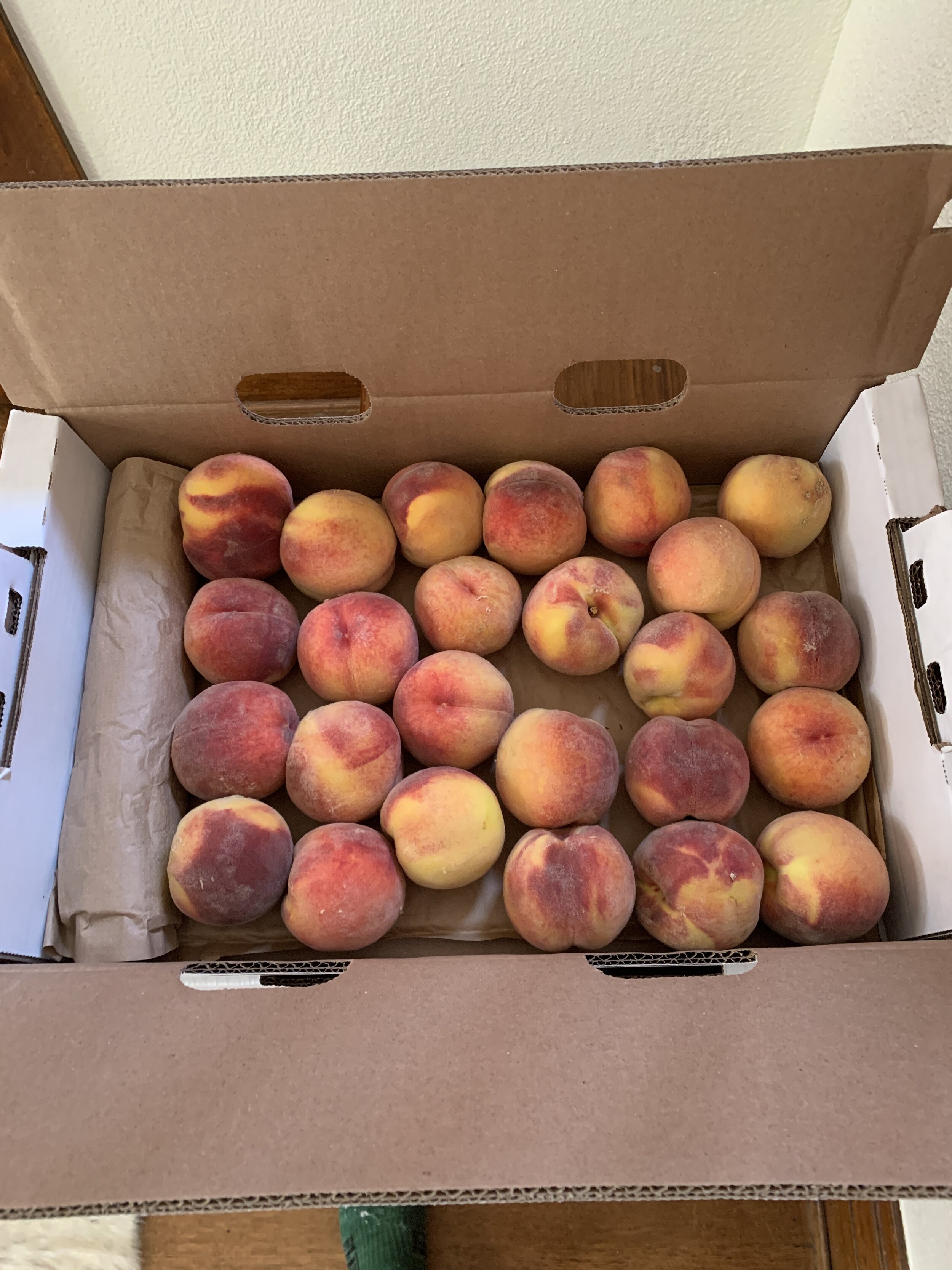 Box of peaches 2020
