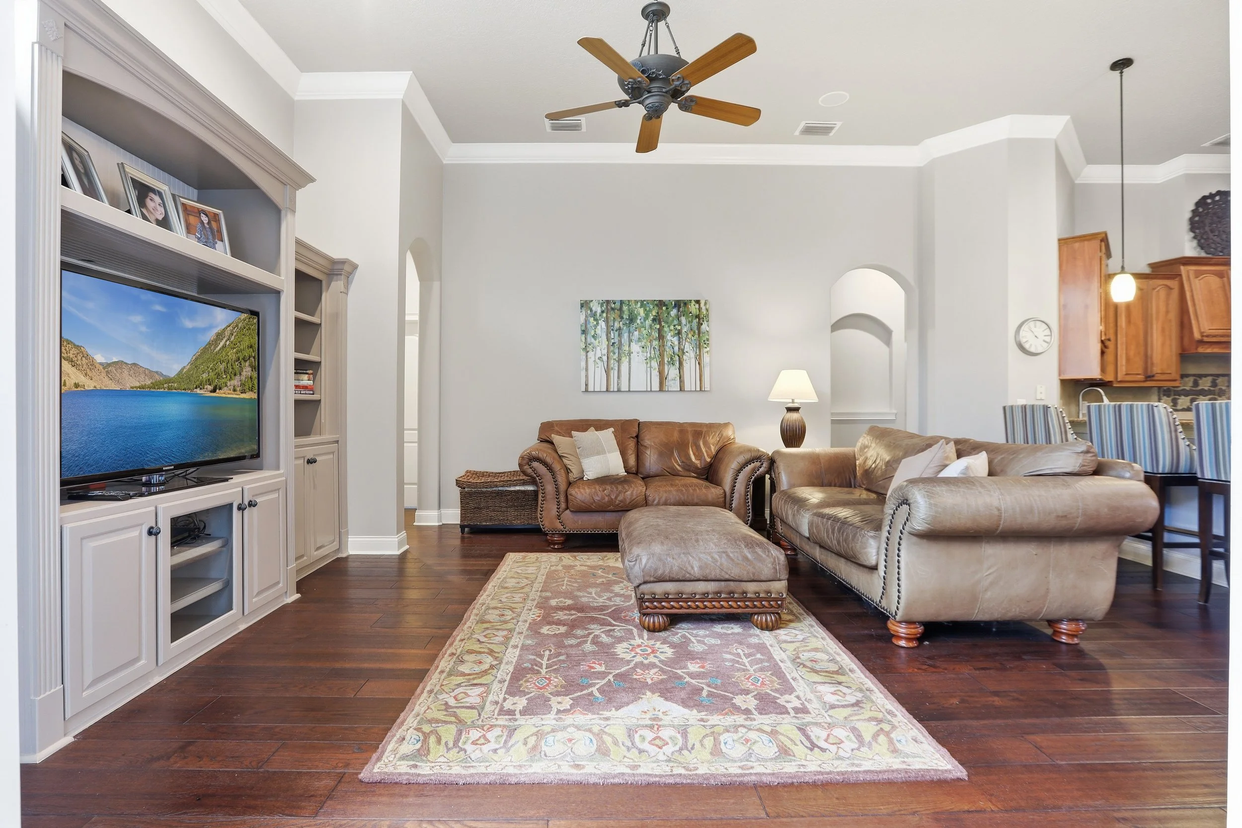 408 Avondale Ct 019.jpg