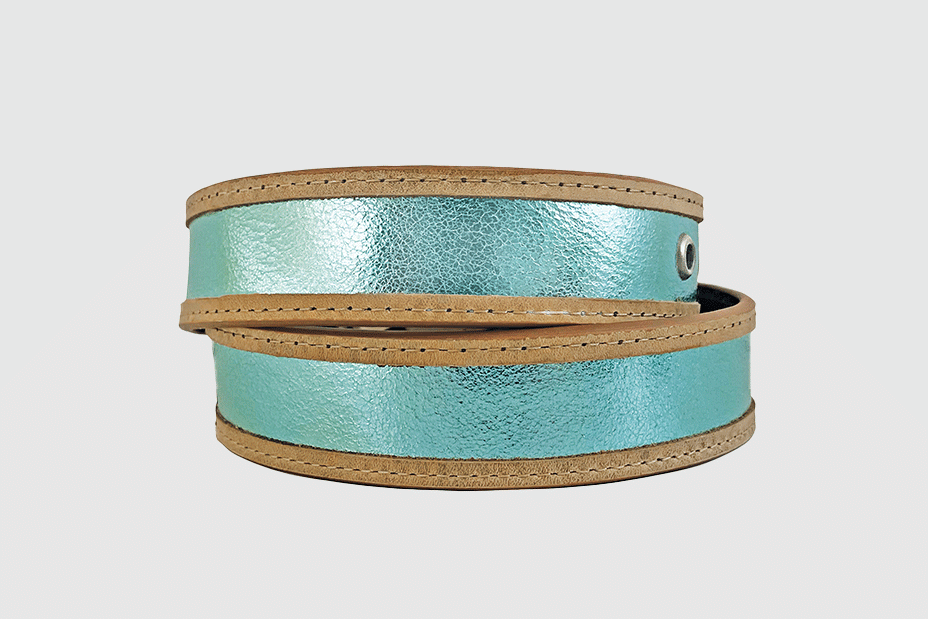 F26_0001_7315322-curled-backside.png