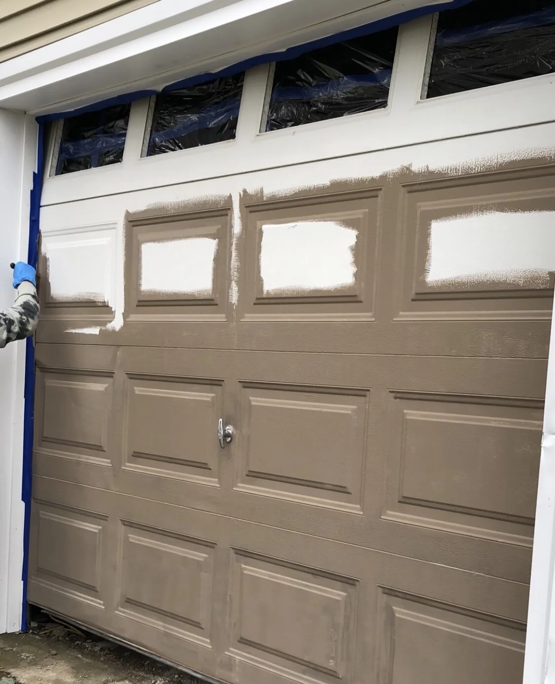 Garage Door Transformation With Paint Giani Garage Door Paint Kit Life On Willow Creek Garage Door Transformation With Paint Giani Garage Door Paint Kit Life On Willow Creek