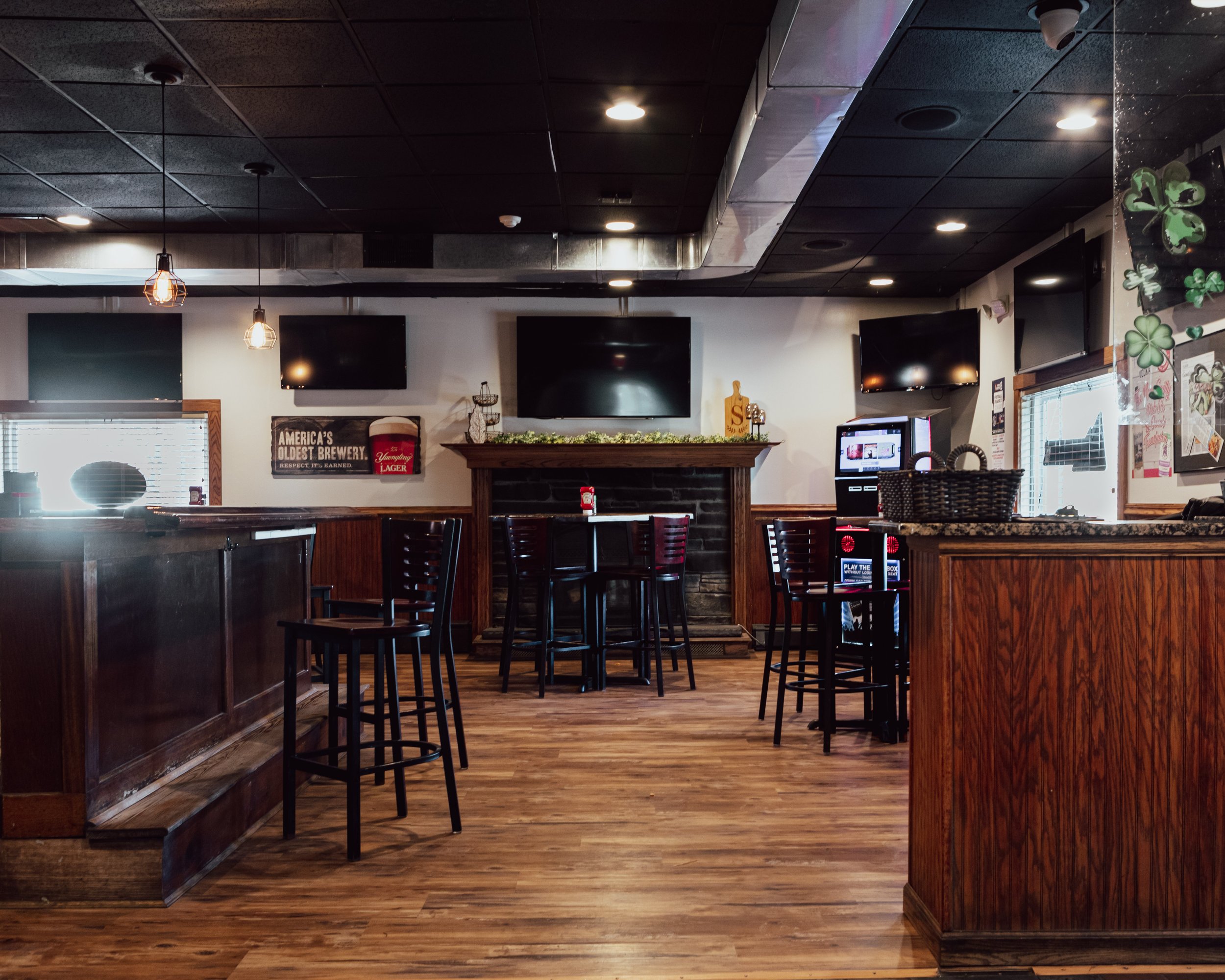 Albany Location — Swifty's Restaurant and Pub