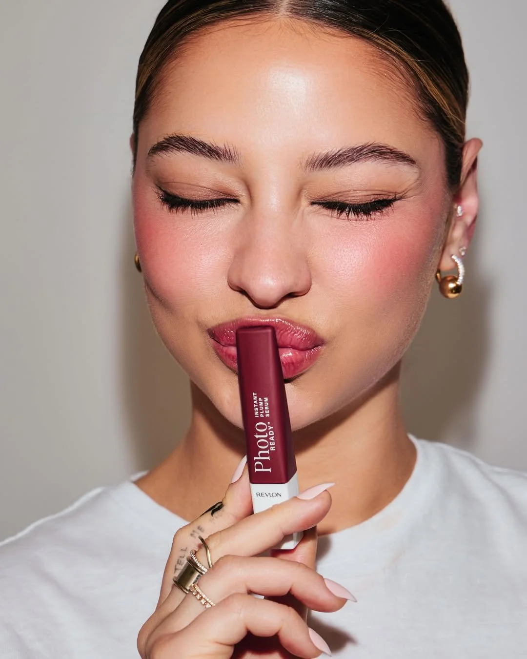 💋 @revlon 4evr 💋 Wearing Photoready Lip Plump Serum in spice show 🌶️.jpg