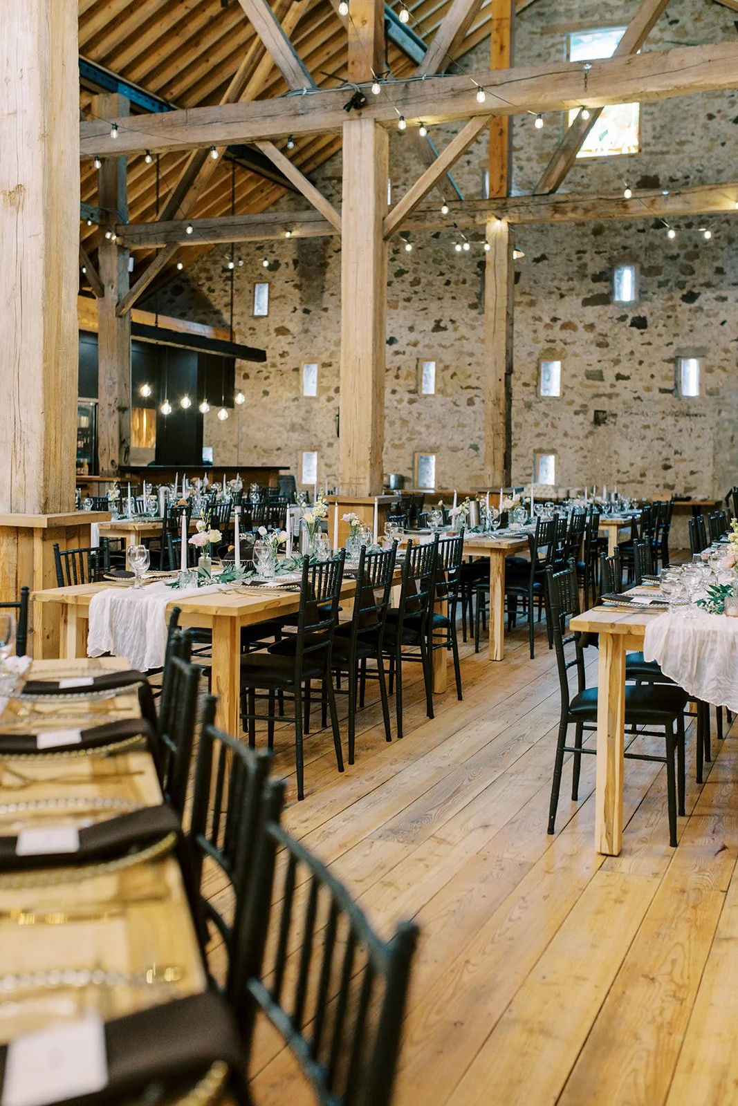 wedding reception at the fieldstone barn wedding venue