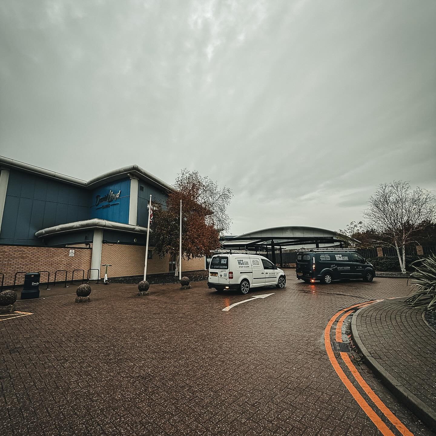 Paddle Courts cleaned up @ @davidlloydmiltonkeynes 

All ready for on going monthly cleans💧

📞07547511594 
📧info@whitwhamcleaningservices.co.uk 
💻www.whitwhamcleaningservices.co.uk/contact 
WCS(MK)LTD