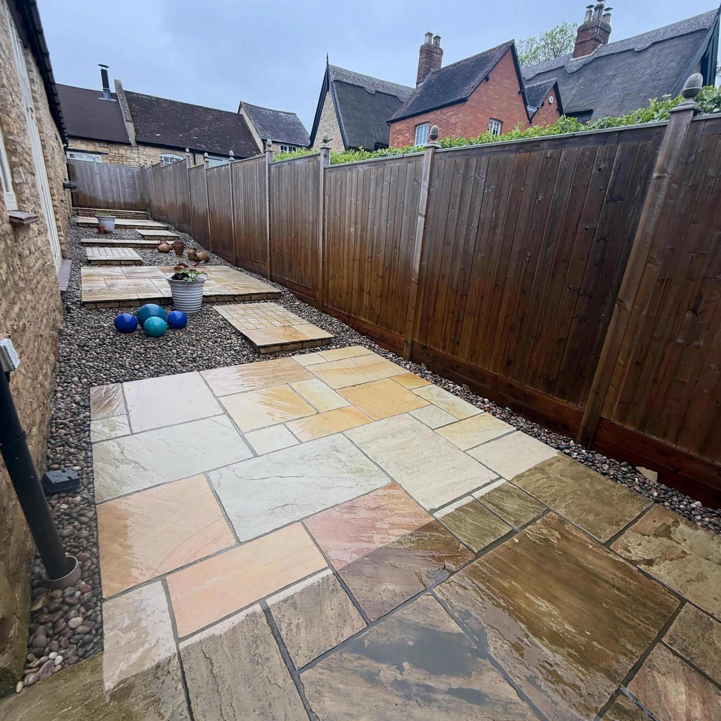 Massive transformation this week for a regular window cleaning customer of ours!🤩

Contact to get booked in

📞07547511594 
📧info@whitwhamcleaningservices.co.uk 
💻www.whitwhamcleaningservices.co.uk/contact 
WCS(MK)LTD