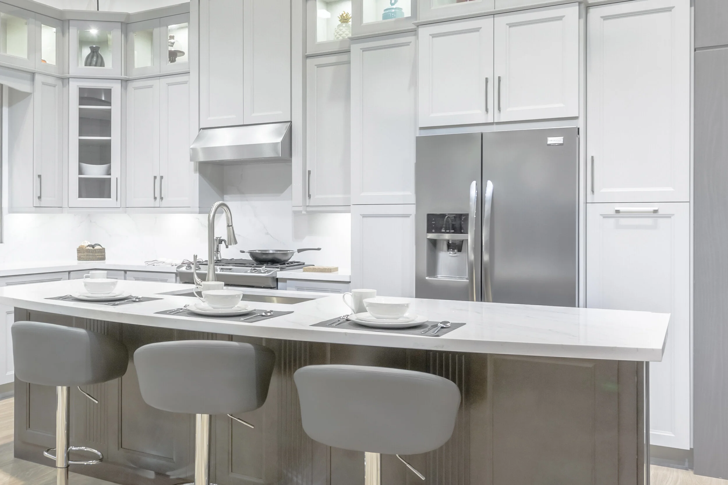 Gallery 3 — Adornus