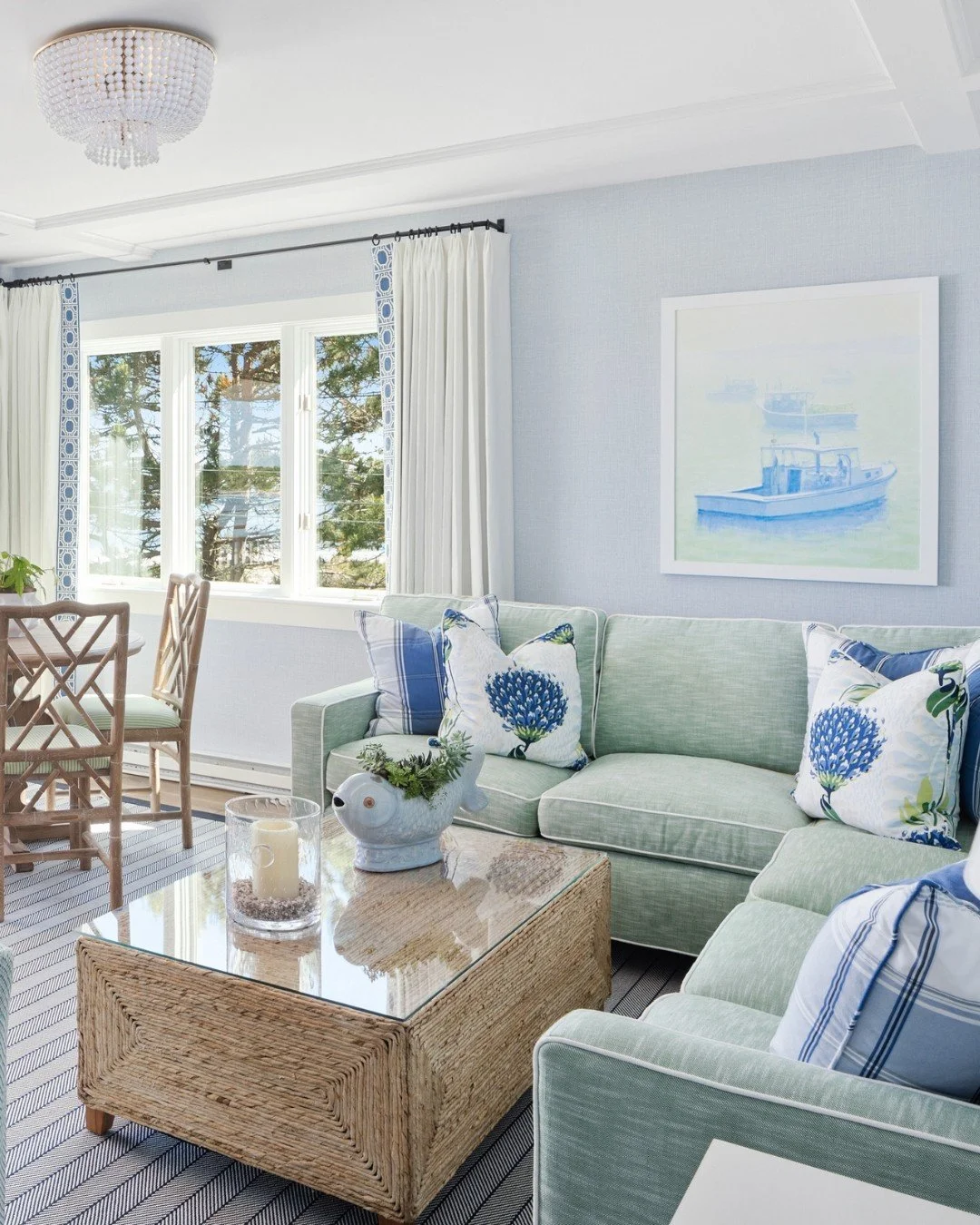 Tucked away in a quiet part of town, our beachside retreats offer stunning ocean views and all the space you &amp; your family need to relax on Goose Rocks Beach.🌊

📷: @heidikirn