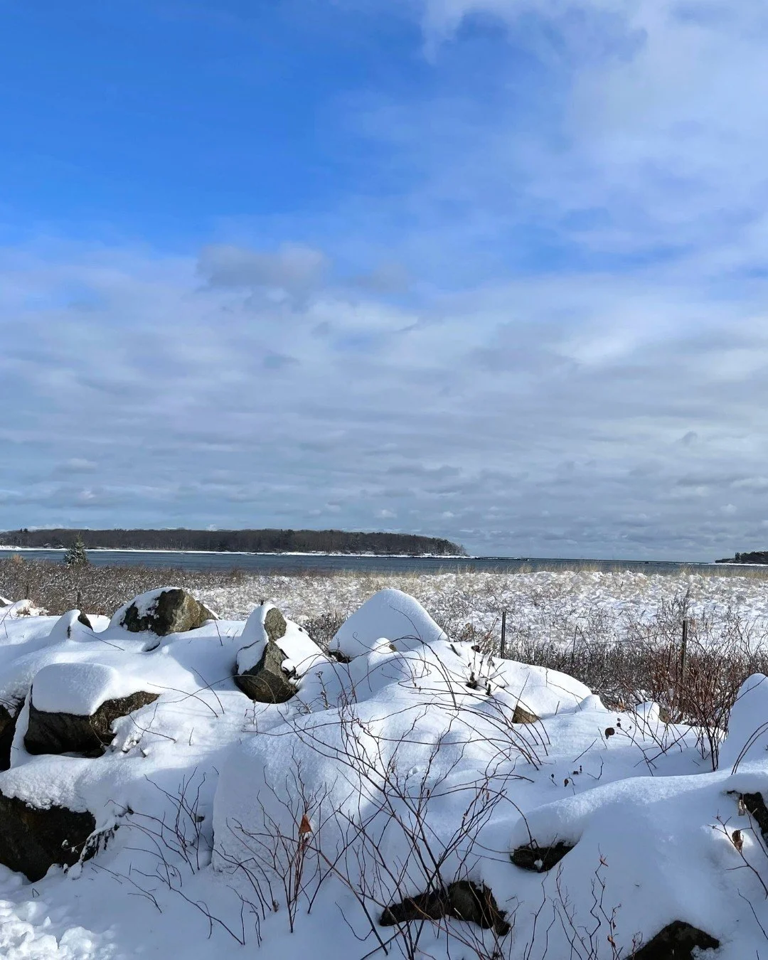Extend your escape&hellip; ✨ Stay two nights, enjoy the third on us, and savor every moment at Goose Rocks Beach House. Our Third Night&rsquo;s a Charm offer is all about relaxation, winter exploration, and extra memories.❄️

Click the link in bio to