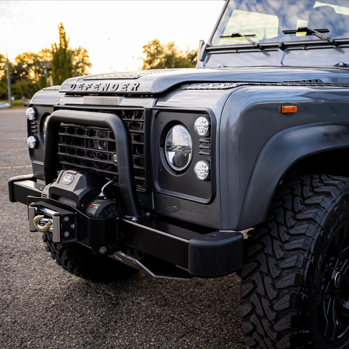It's all in the details, am I right? New Toyo M/T Tires FTW
*
*
*
*
*
#MonarchMotors #landrover #rangeroversport #landroverdefender #defender #defender110 #defender90 #offroad #defenderlove #offroadextreme #4x4 #series #newdefender #landroverseries #