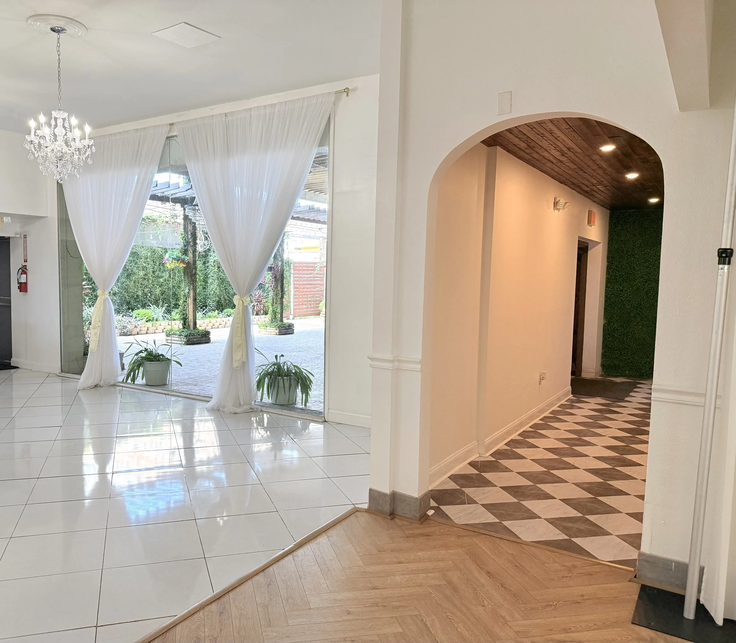 Arch:Garden View.jpg