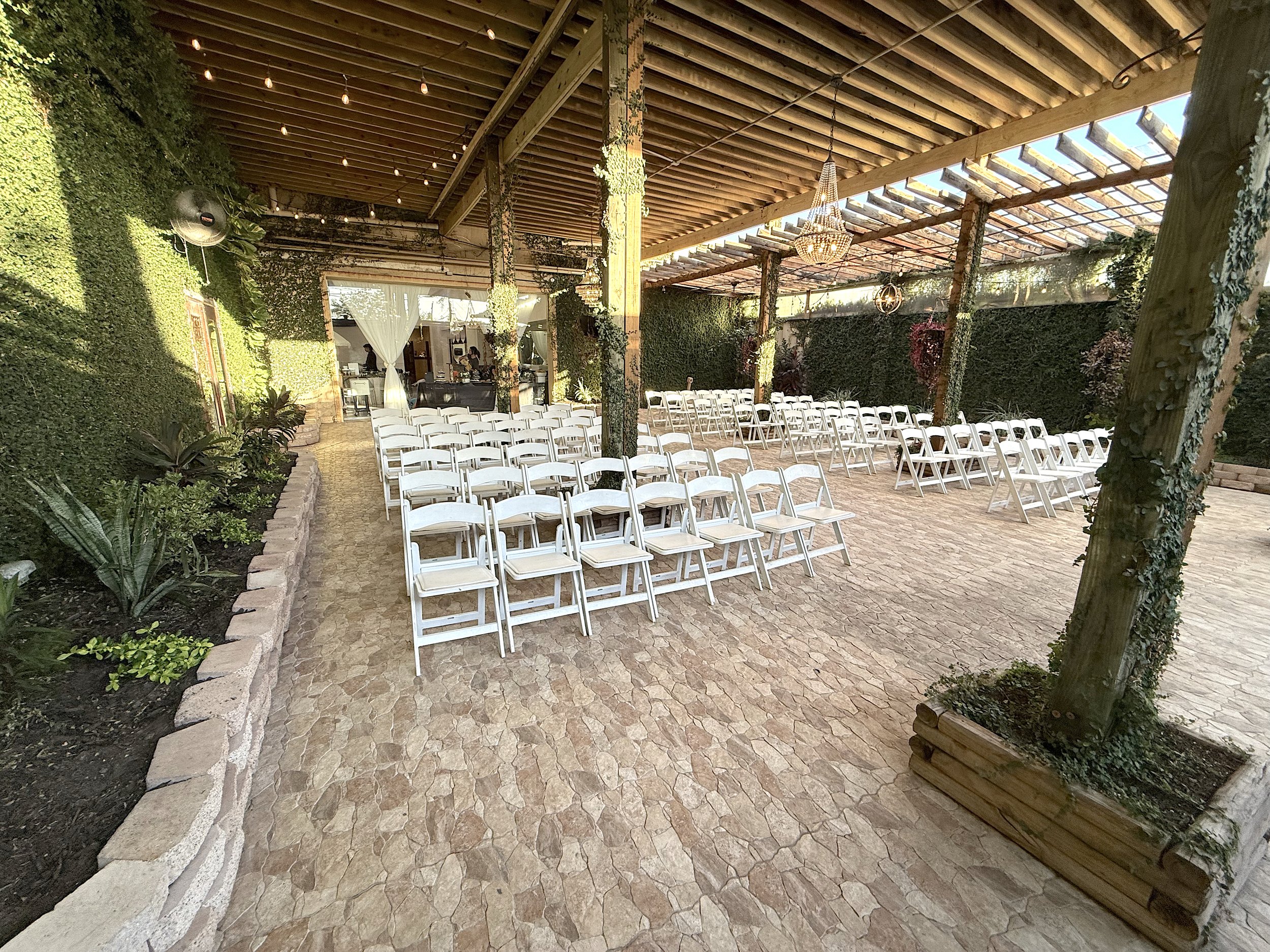 Garden window 11:8.jpg