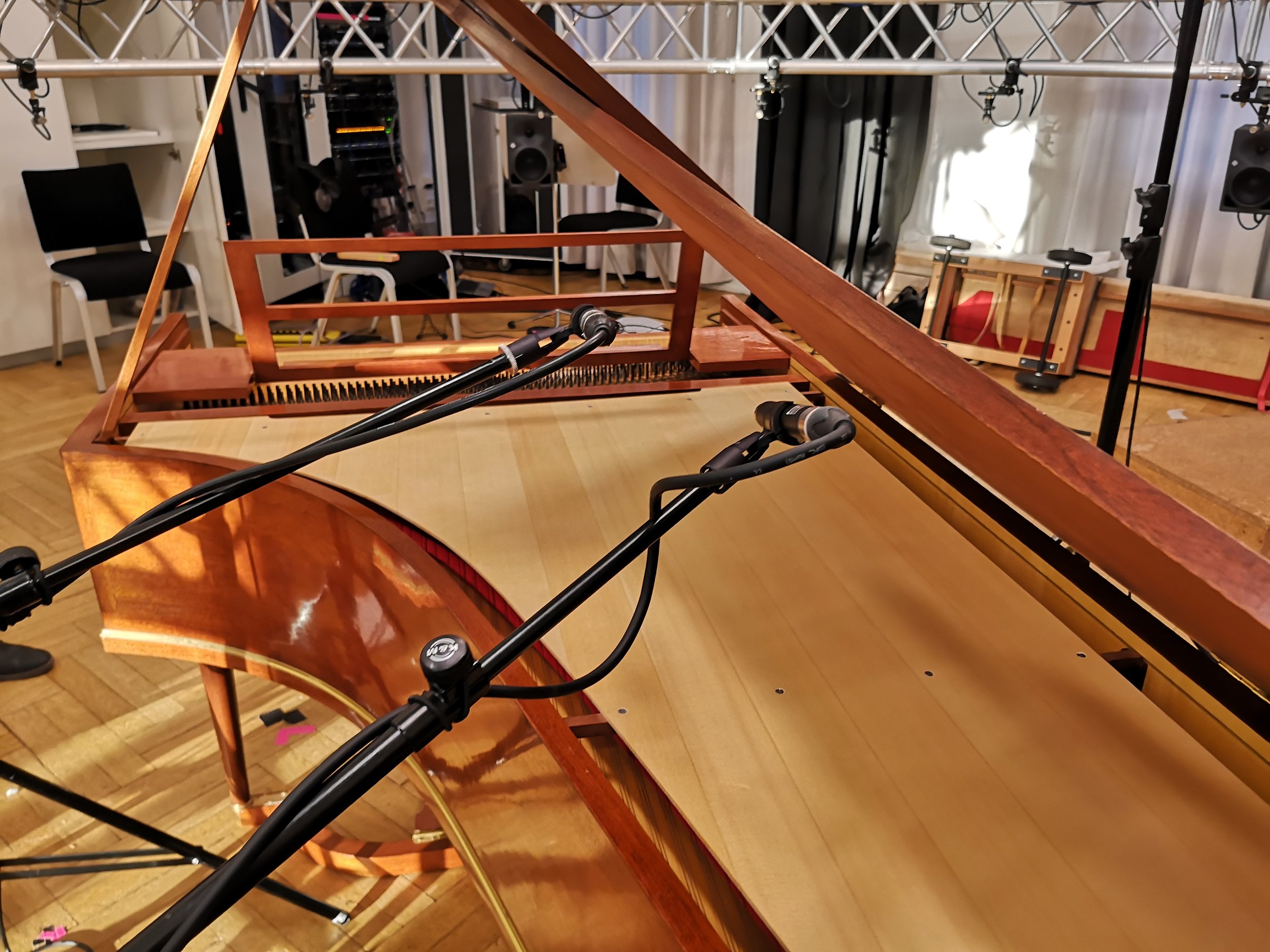 Recording and mixing a French sound: The case of Beethoven’s Erard Frères piano