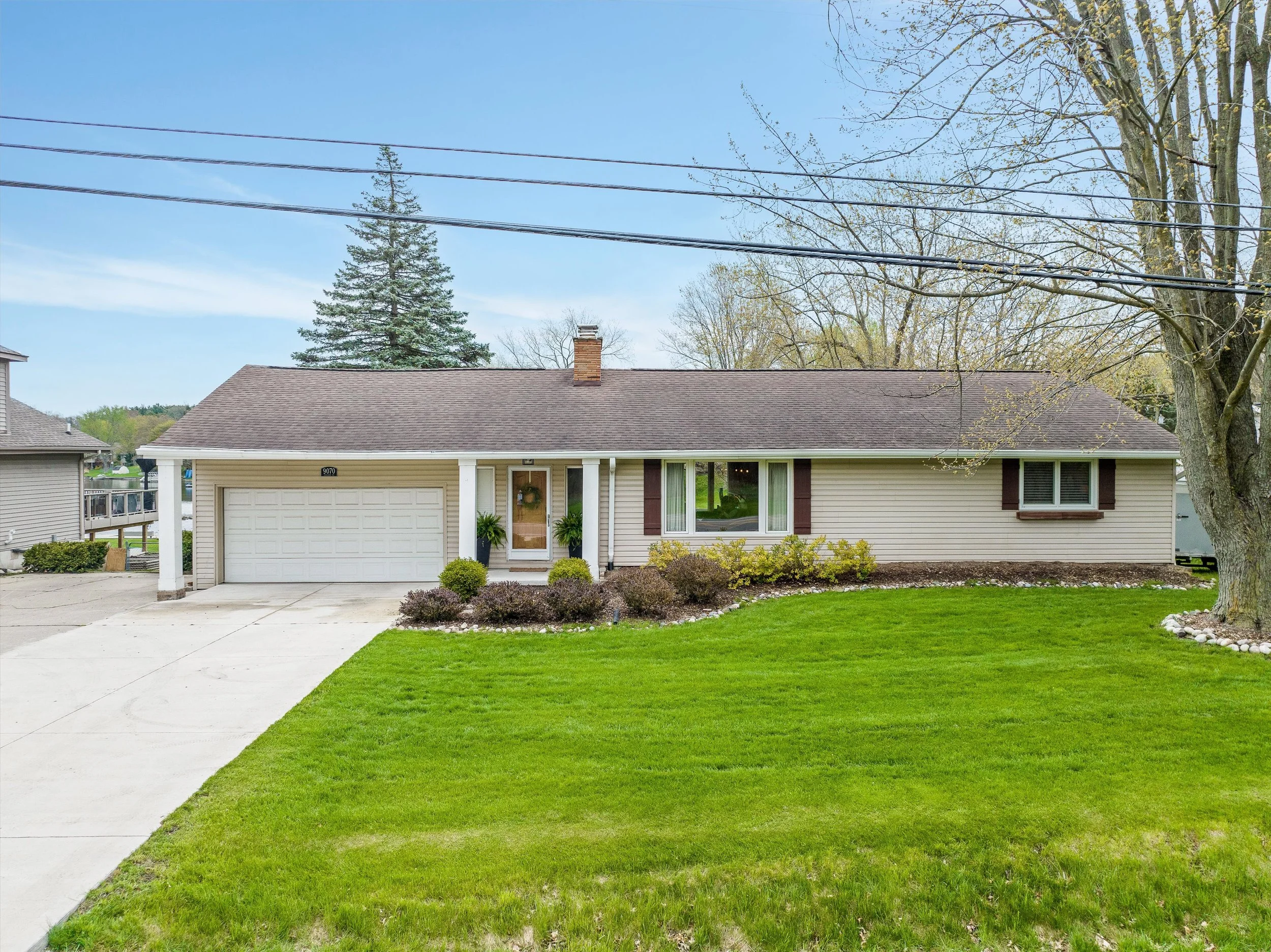 Homes For Sale In Southeast Michigan — SOLD BY LAUREN F.