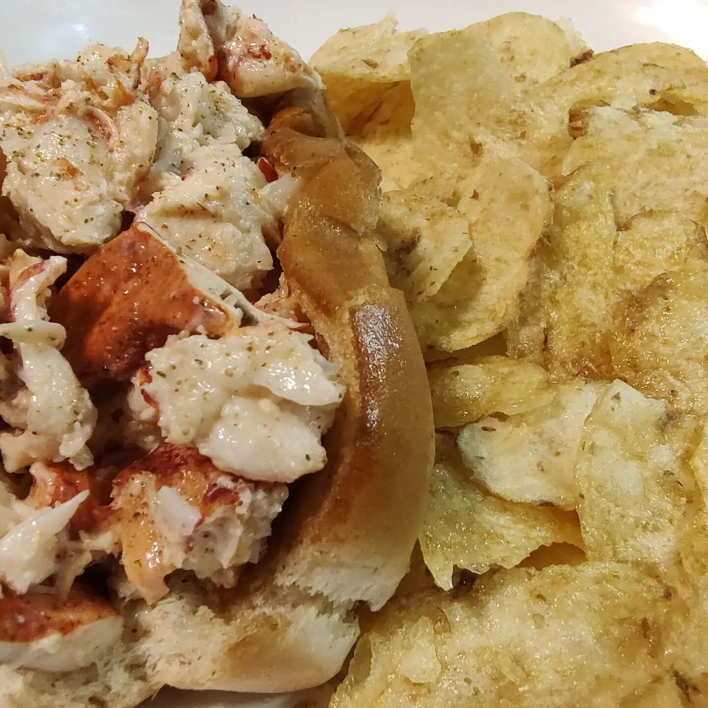 The Quintessential MAINE LOBSTER ROLL... This should ONLY be done on a toasted Country Kitchen roll. Lobster meat should be ever so lightly dressed with HELMAN's Mayo and that is it. Upon placing in the roll it should have a very light dusting of Cel