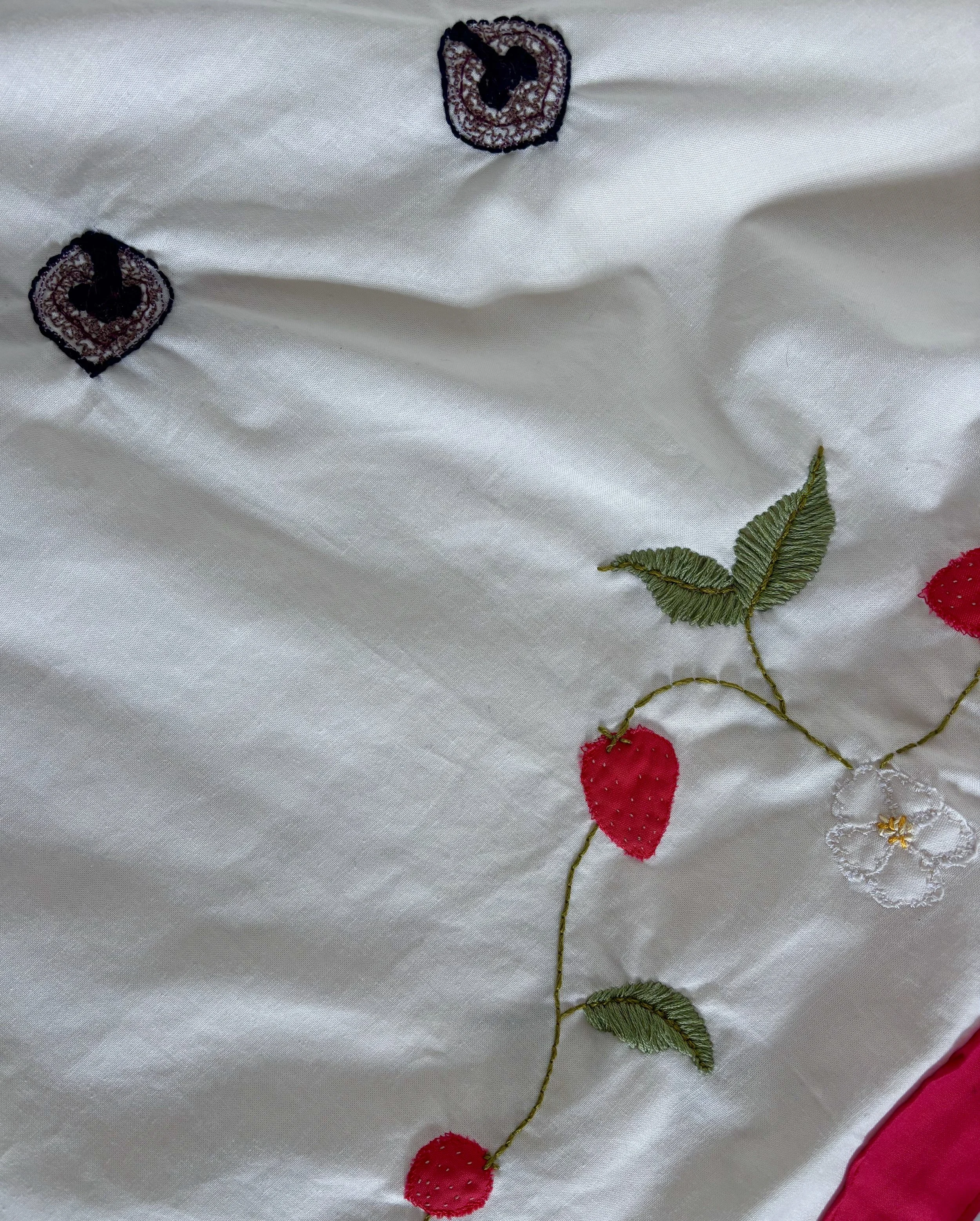 the gift of strawberries quilt in process 