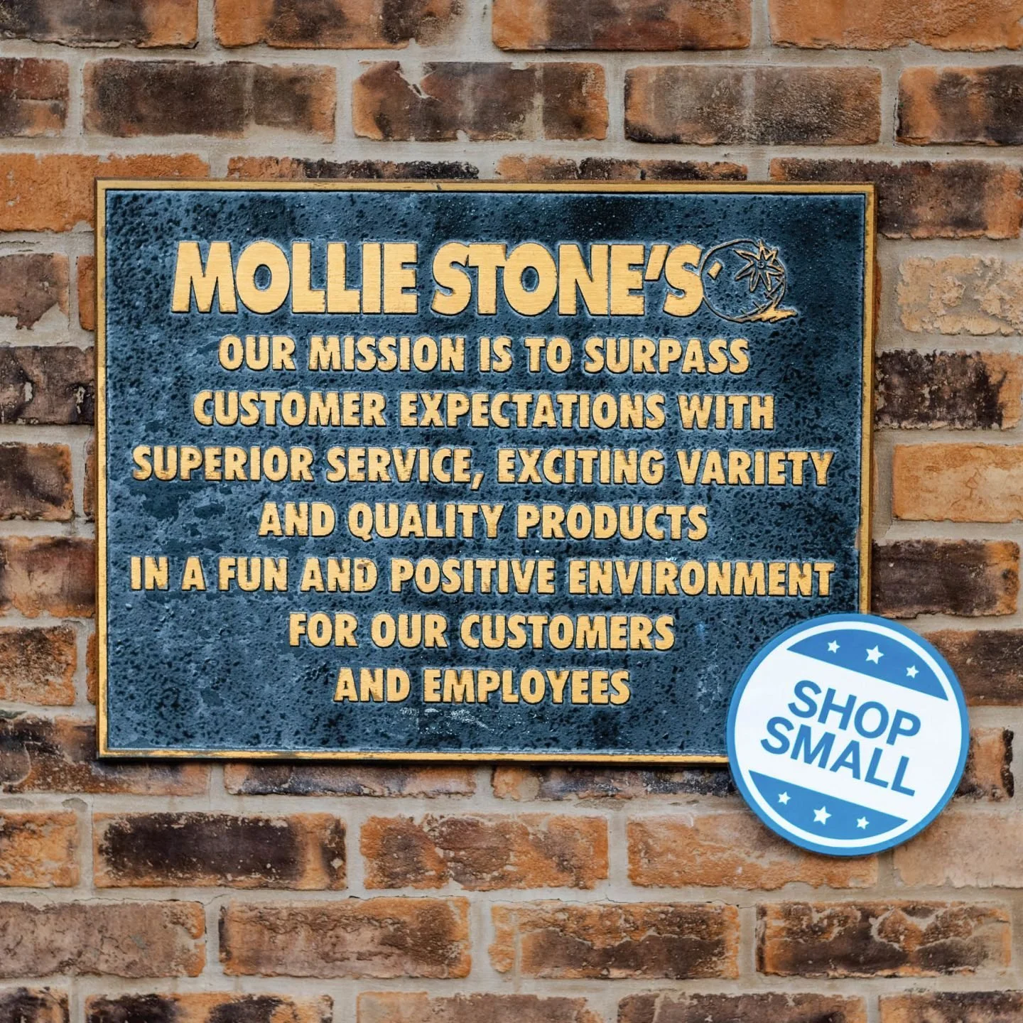 We are proud to be family owned and operated and are dedicated to serving our communities around our 9 markets across the greater Bay Area.

Celebrate #SmallBizSat with us at any Mollie Stone's Market this Saturday, Nov 30th, and #ShopSmall and suppo
