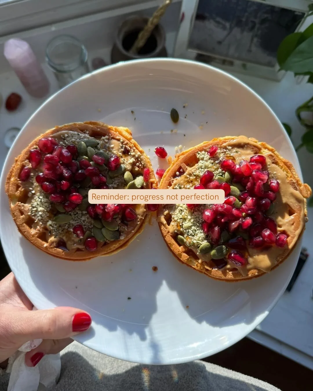 A few reminders from your friendly registered dietitian 🩷🩷 

Happy holidays, you got this 😘