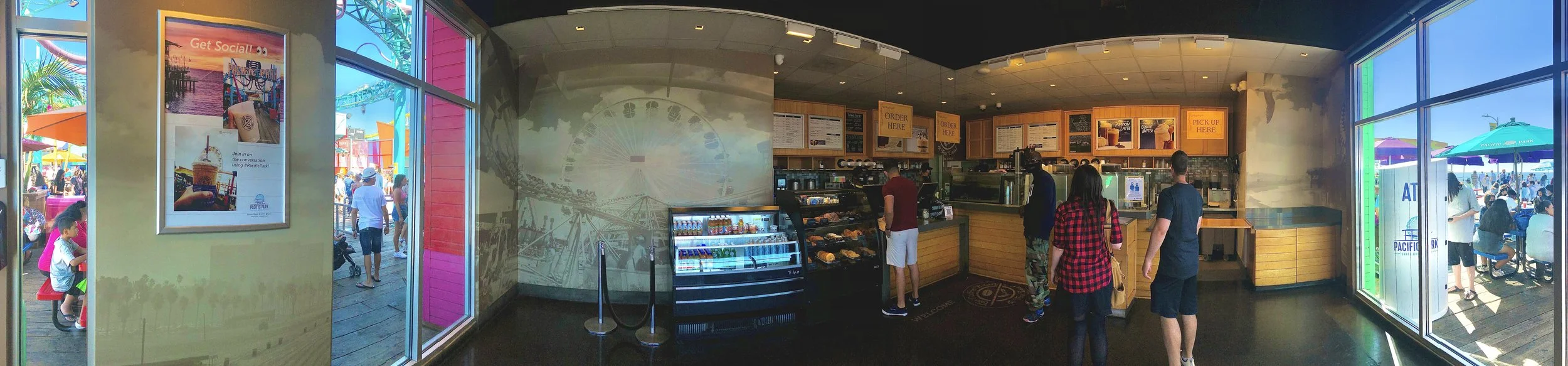 Coffee Bean &amp; Tea Leaf