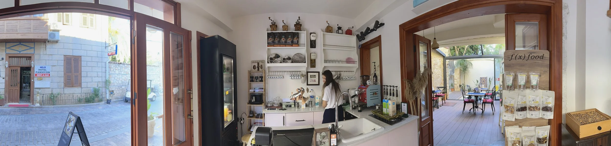 Schiller Kaffee and Patisserie