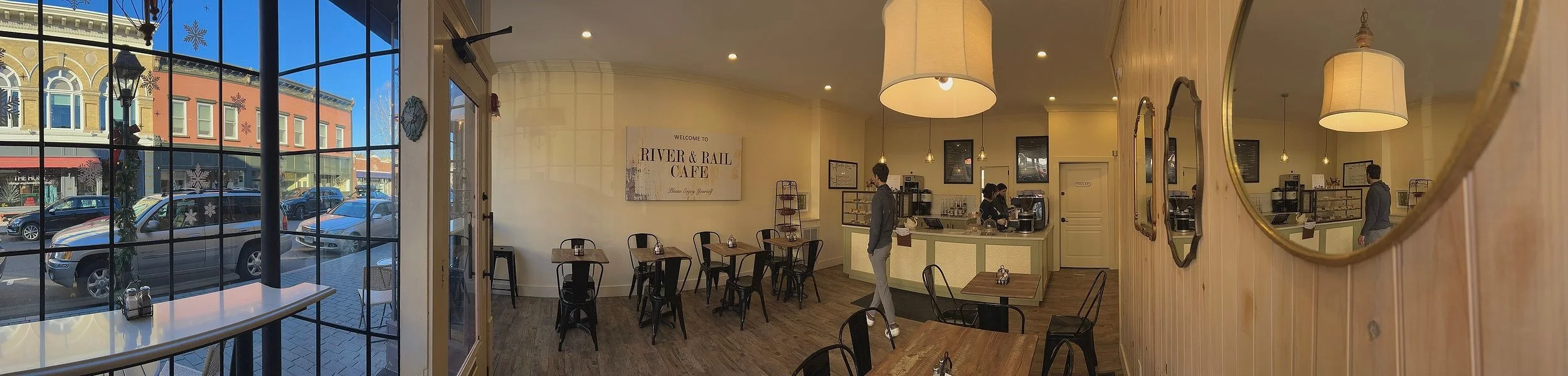 River &amp; Rail Cafe