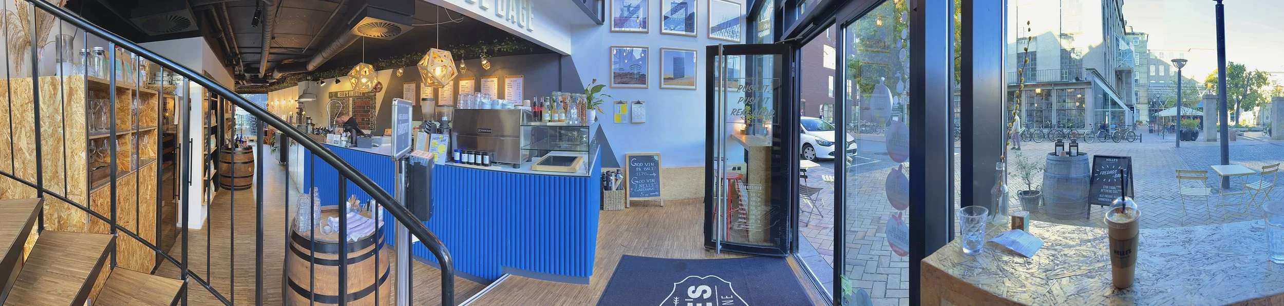 CLOSED: Nelle’s Coffee &amp; Wine (Rosenbæk Torv)