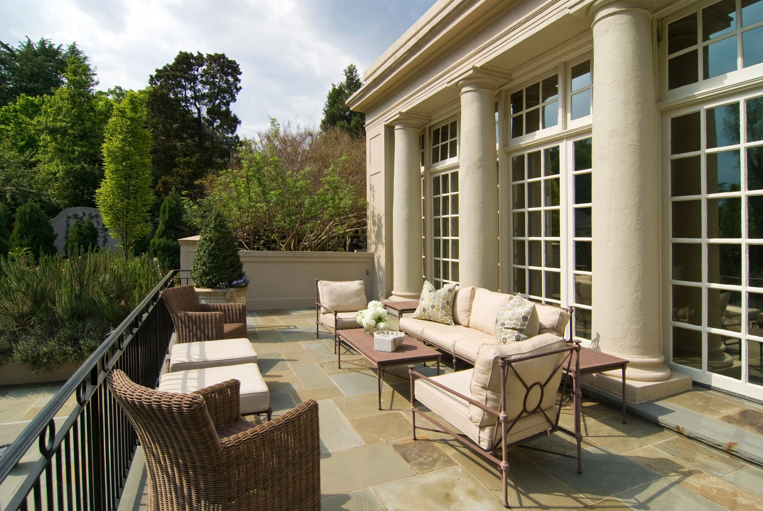 J_Stephen_Young-Photographer-20100416-154840b.jpg