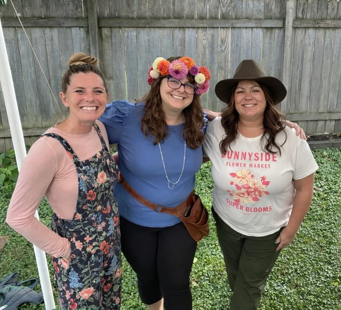 🌷Spring Fling Downtown White Bear Lake is this Saturday, April 18, from 10am&ndash;5pm

The WBL mall will be buzzing!🐝

&bull;Seed Swaps
&bull;Master Gardeners on site from 10am-12pm
&bull;Kids swag bags for the first 30 kids
&bull;Kids Coloring co