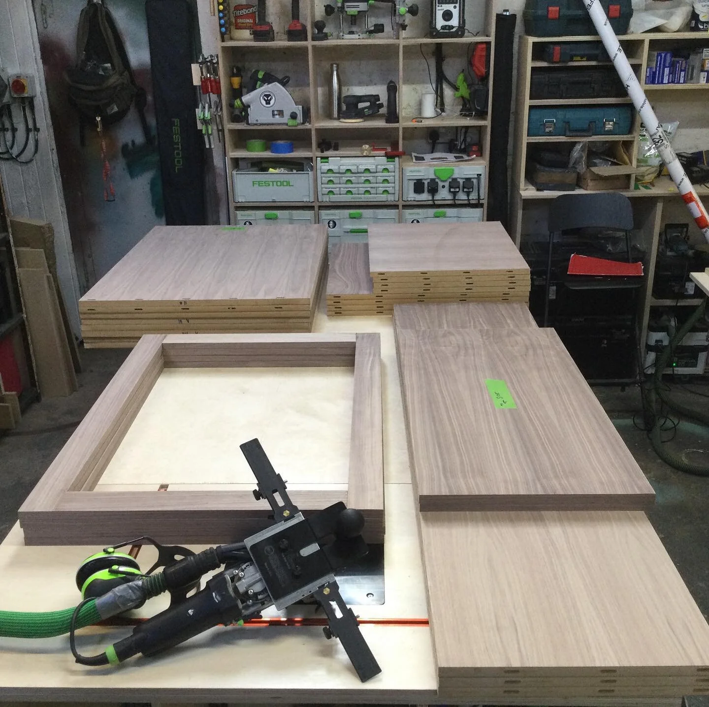 Cutting and prepping.
#bristolcarpenter #bristolfurniture