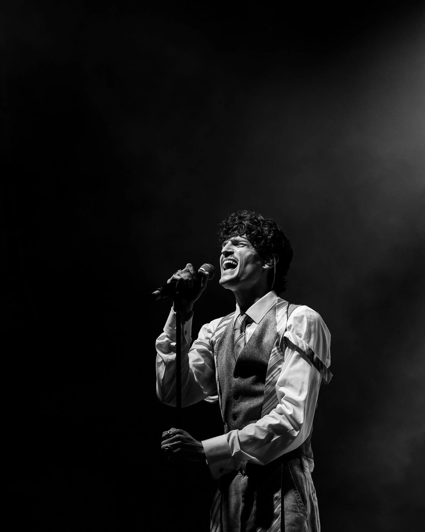 .absolute goosebumps while photographing @lenneefs perform at the @gentse.feesten - so so proud. 
I met Len 3 years ago for the first time. He was soulful, easy, very present and I’m so thrilled to see him achieve his dreams