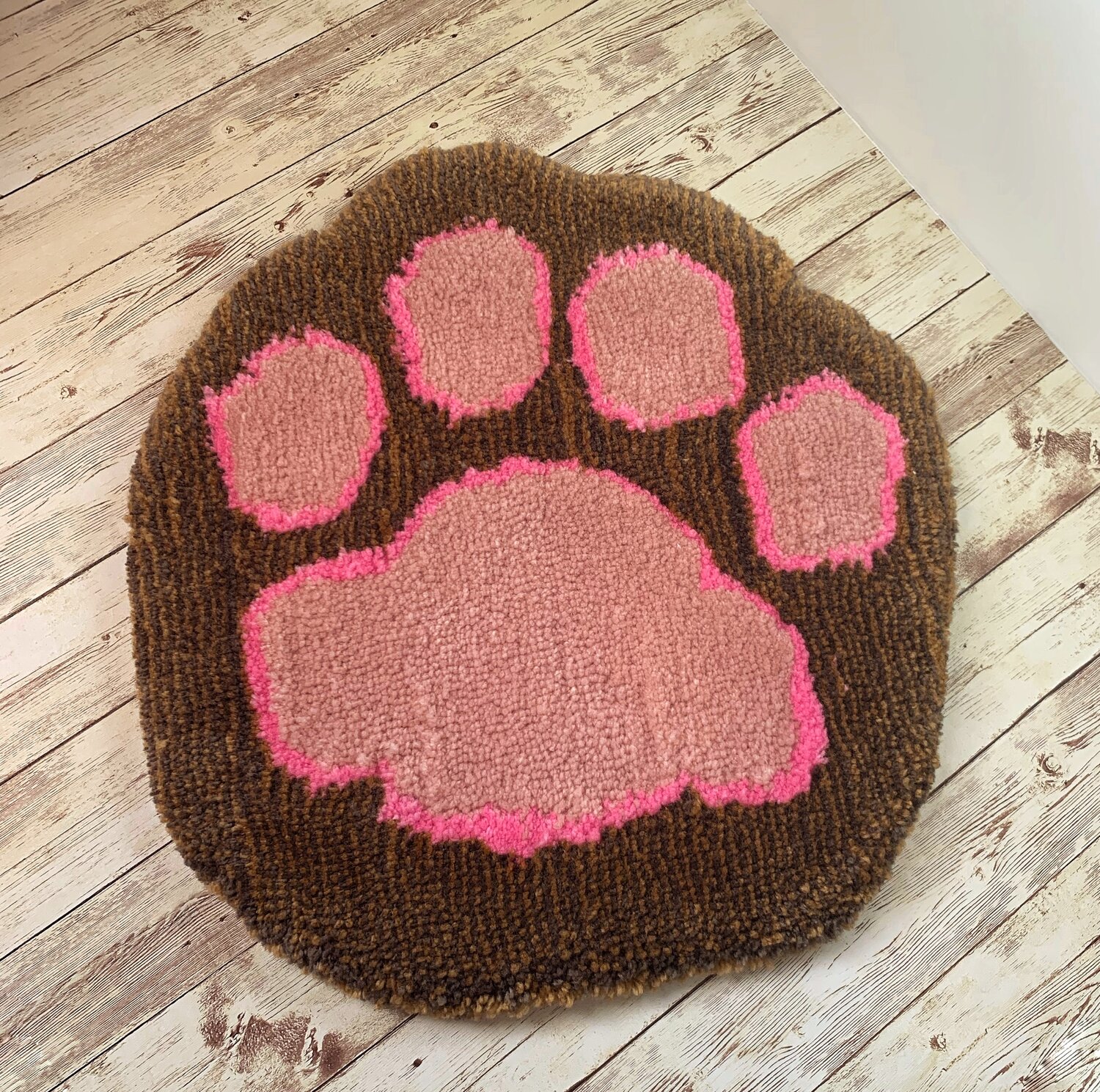 Brown Mini Cat Paw Rug — The Tabby Haberdashery