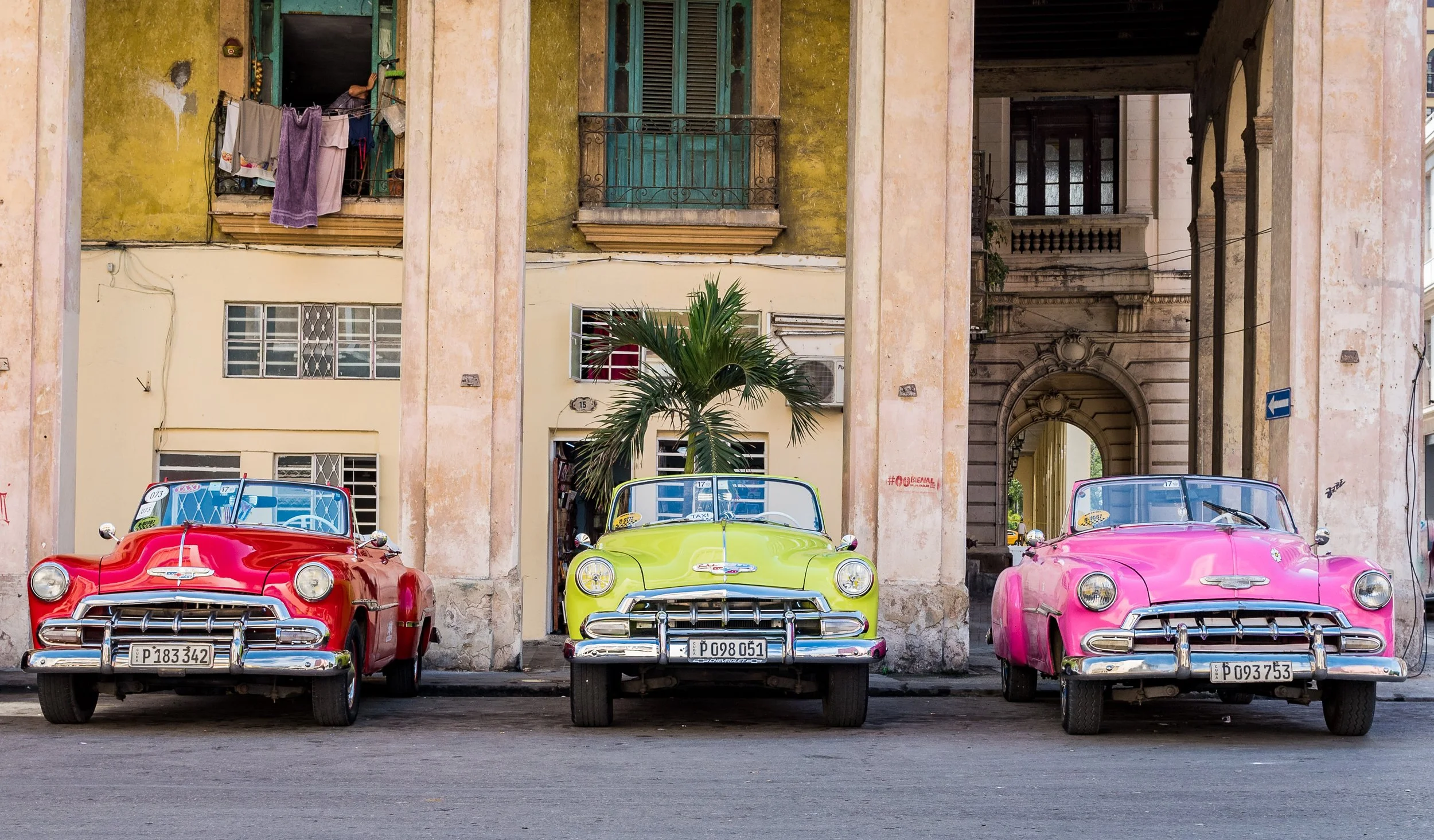 CubaThreeCars.1 -1.jpg