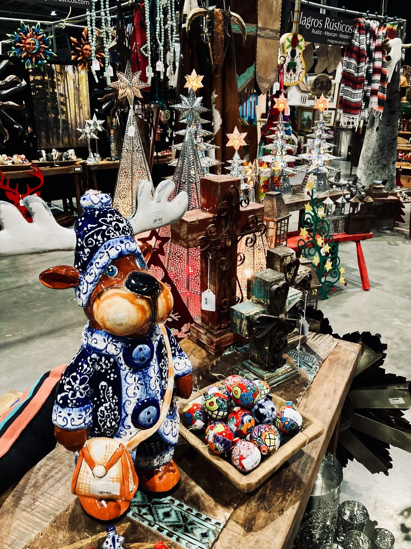 Chrsitmaa Moose time @vintagemarketdaysofarizona