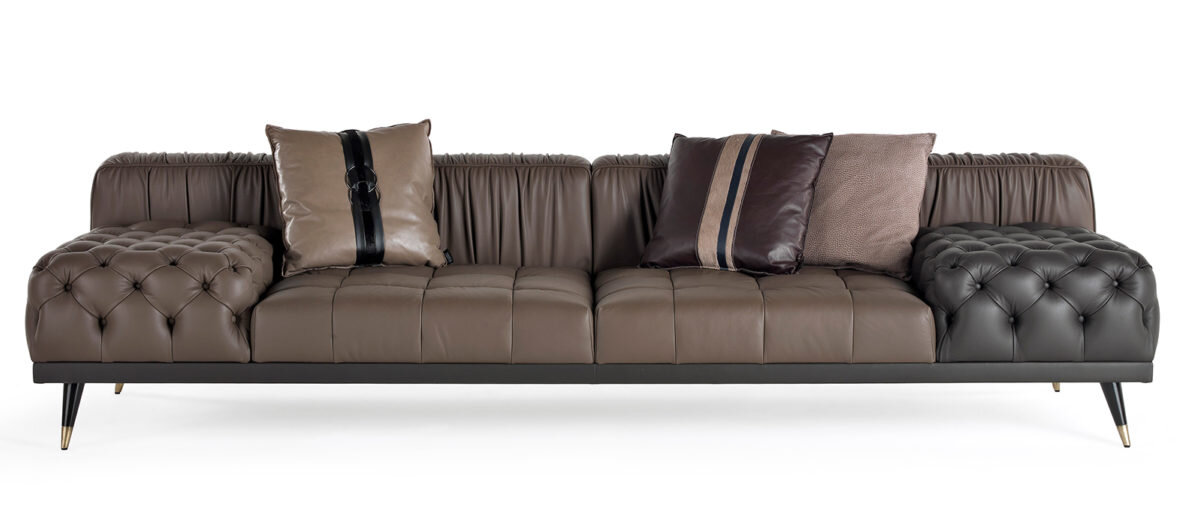 GIANFRANCO FERRÉ HOME | Highlander Sofa