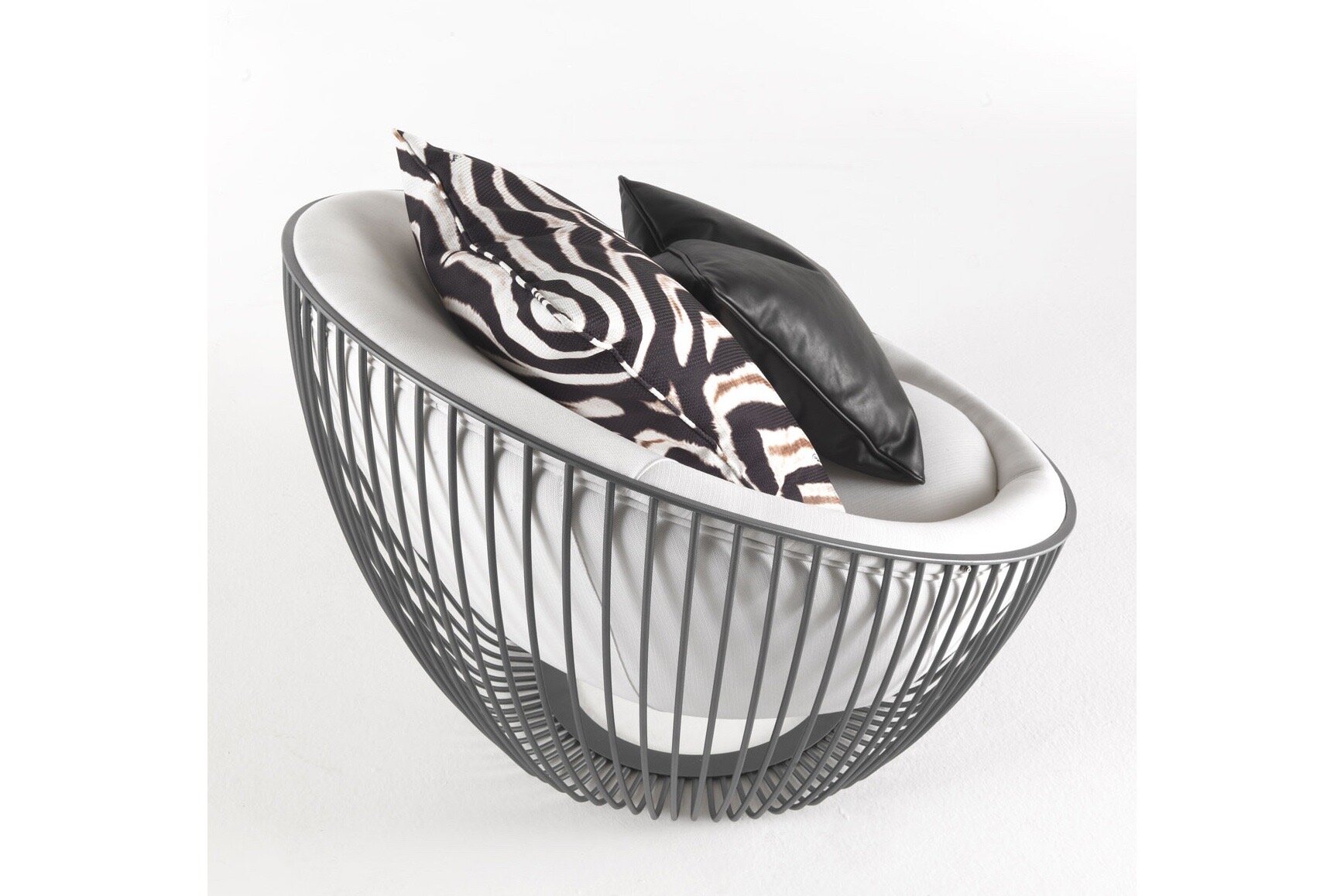 Cosmopolitan - Outdoor Lounge Chair - 96X95X75H cm - Structure Metal - Upholstery Outdoor Fabric - 2016 COS.021.A (1).jpeg