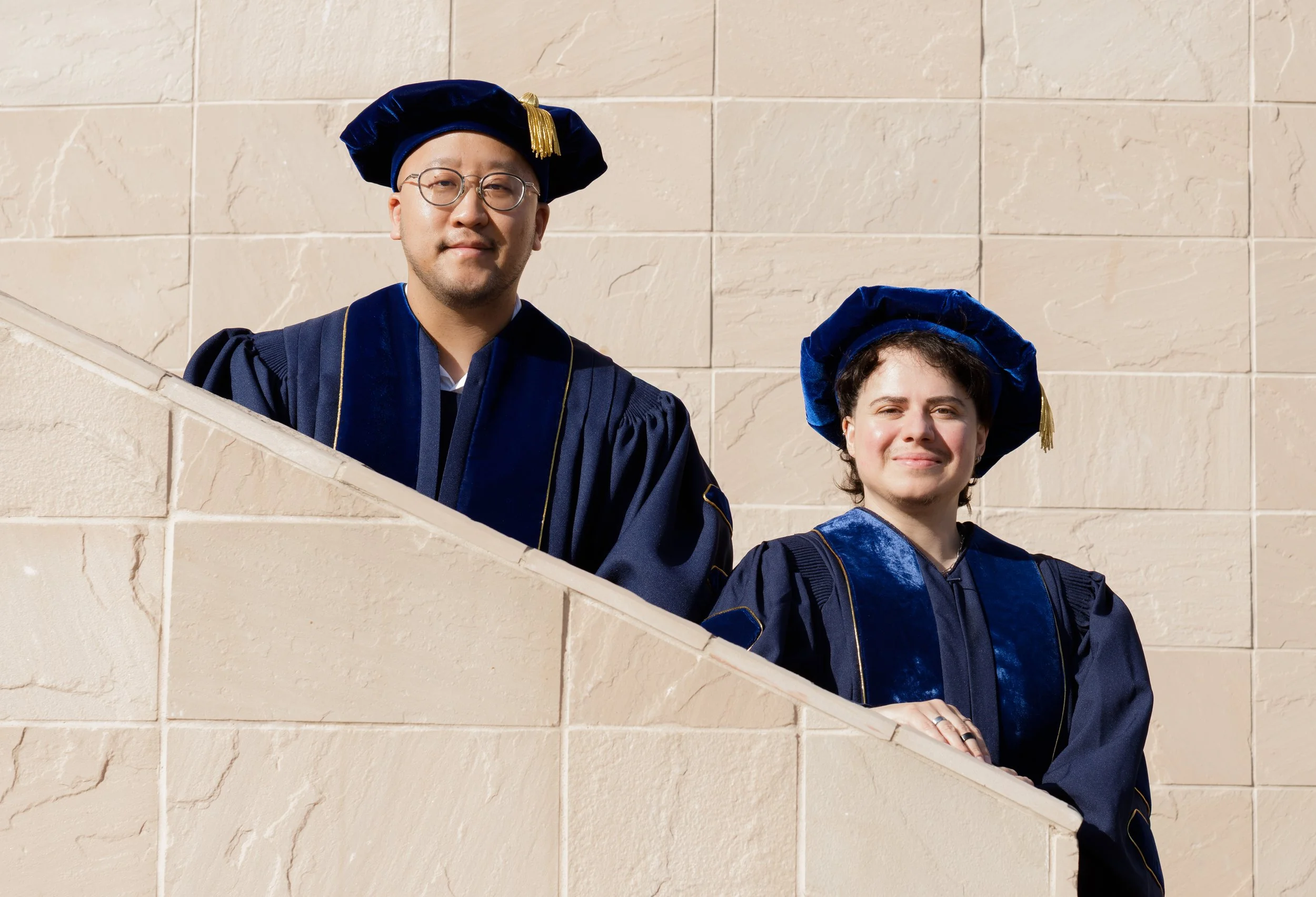 CJ_GradGroupPortraits_07.jpg