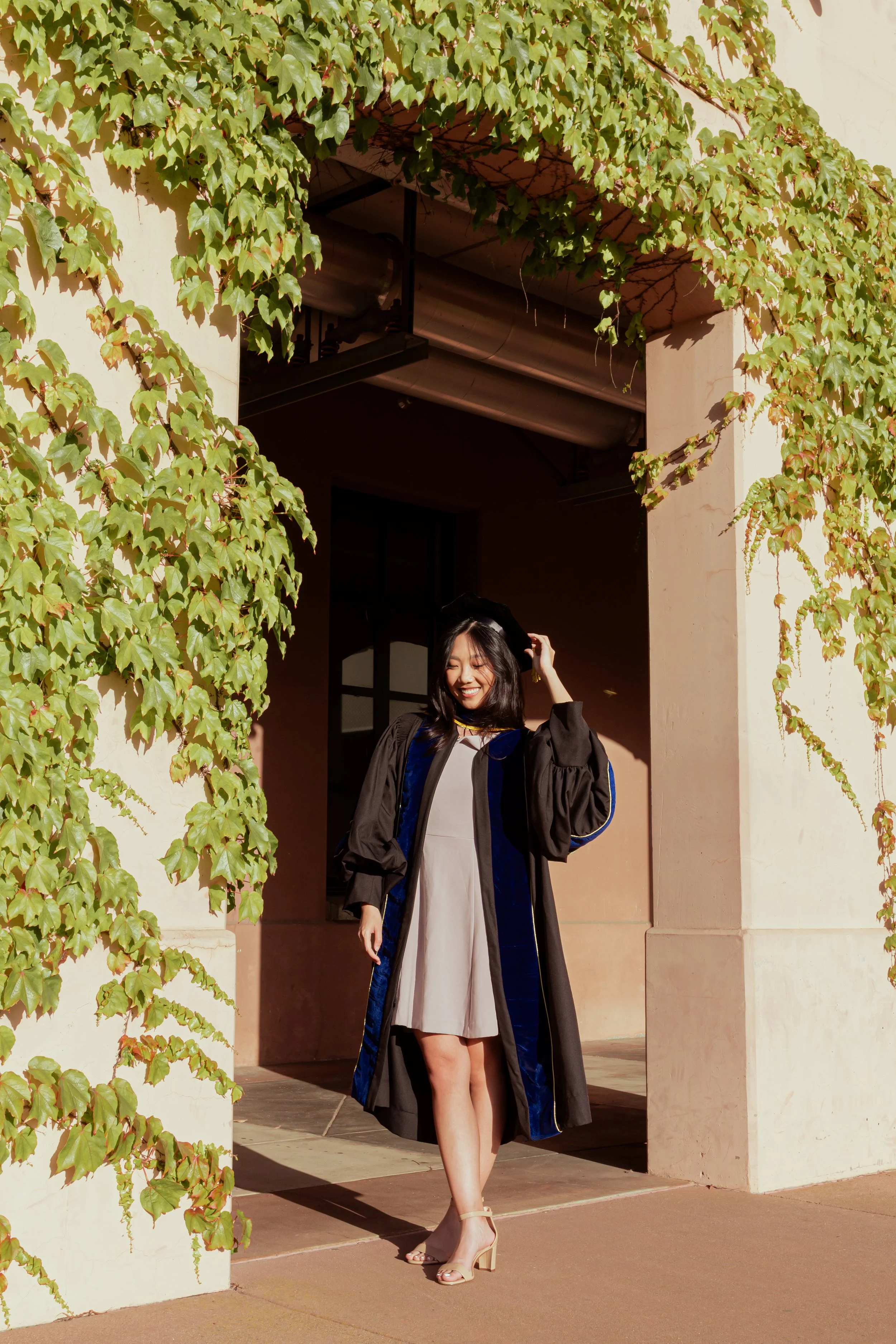 FeiFei_GradPortraits_08.jpg