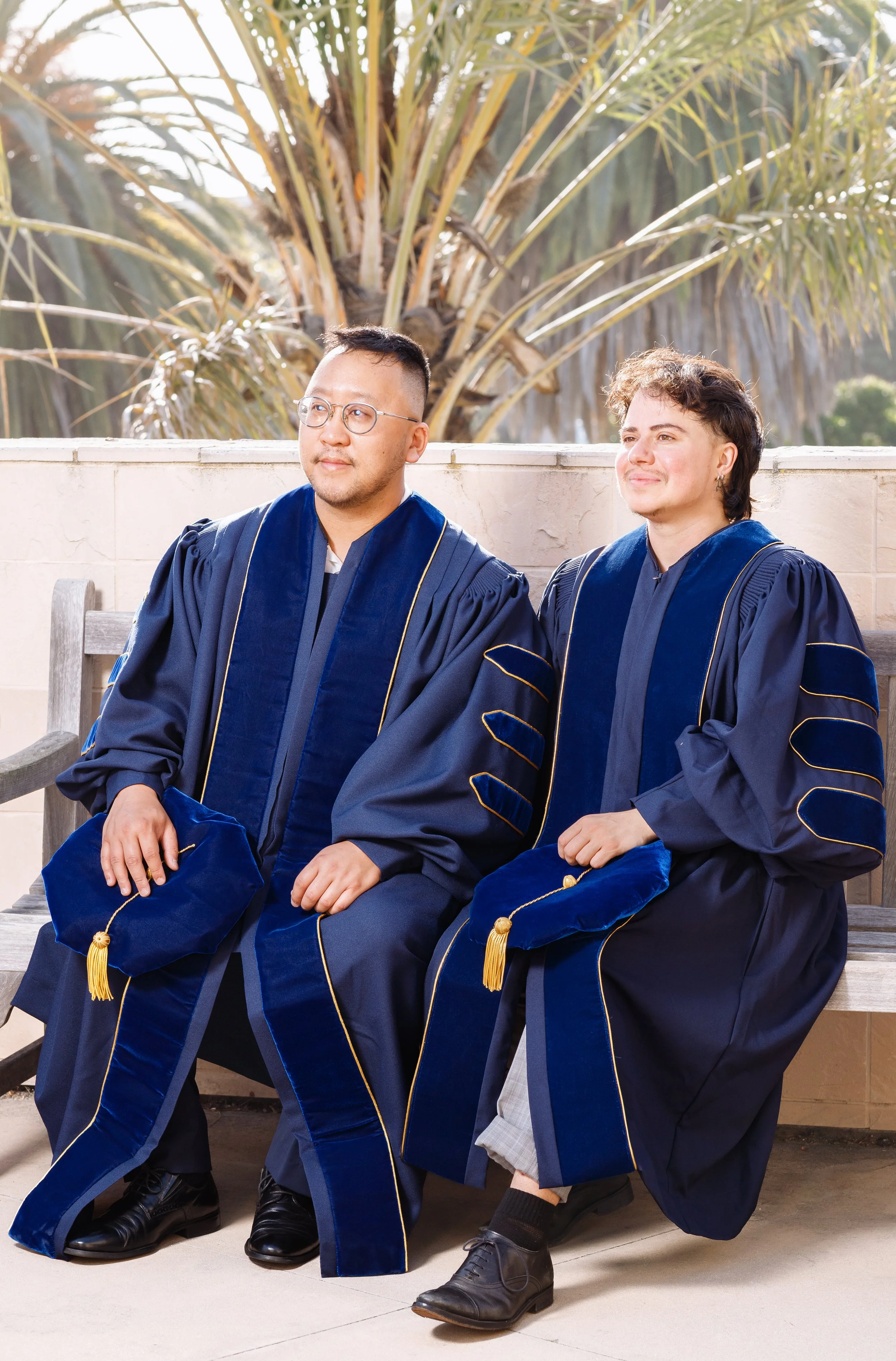 CJ_GradGroupPortraits_05.jpg