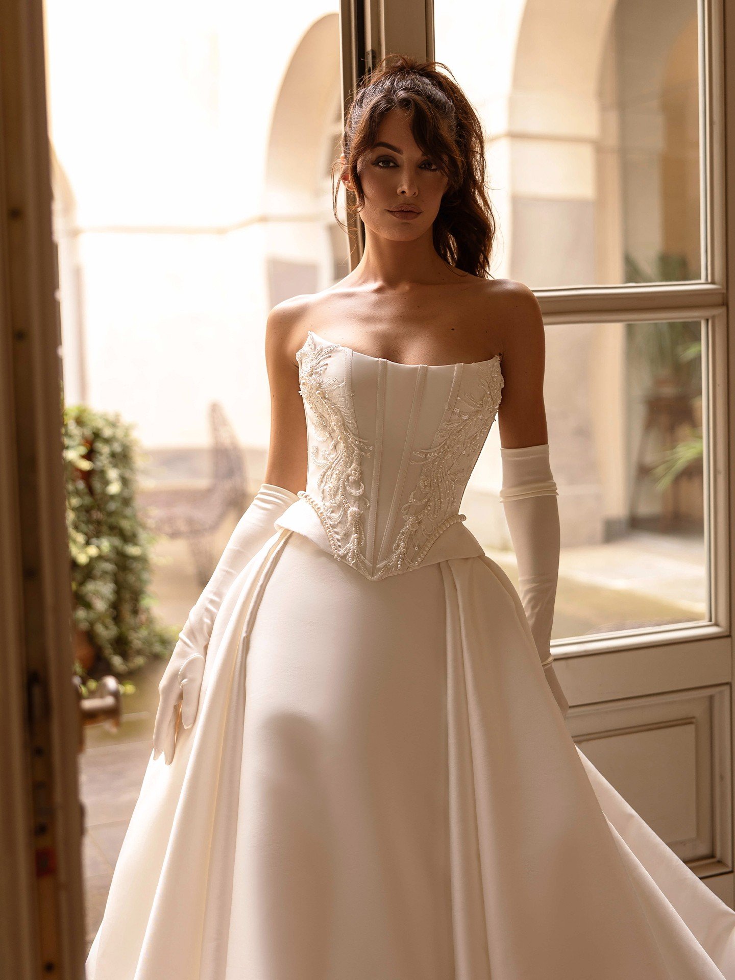 2-Catherine-Romantic-Wedding-Dress-Princess-Chapel-Bridal-Gown-Sweetheart-YOUR-MAJESTY.jpg