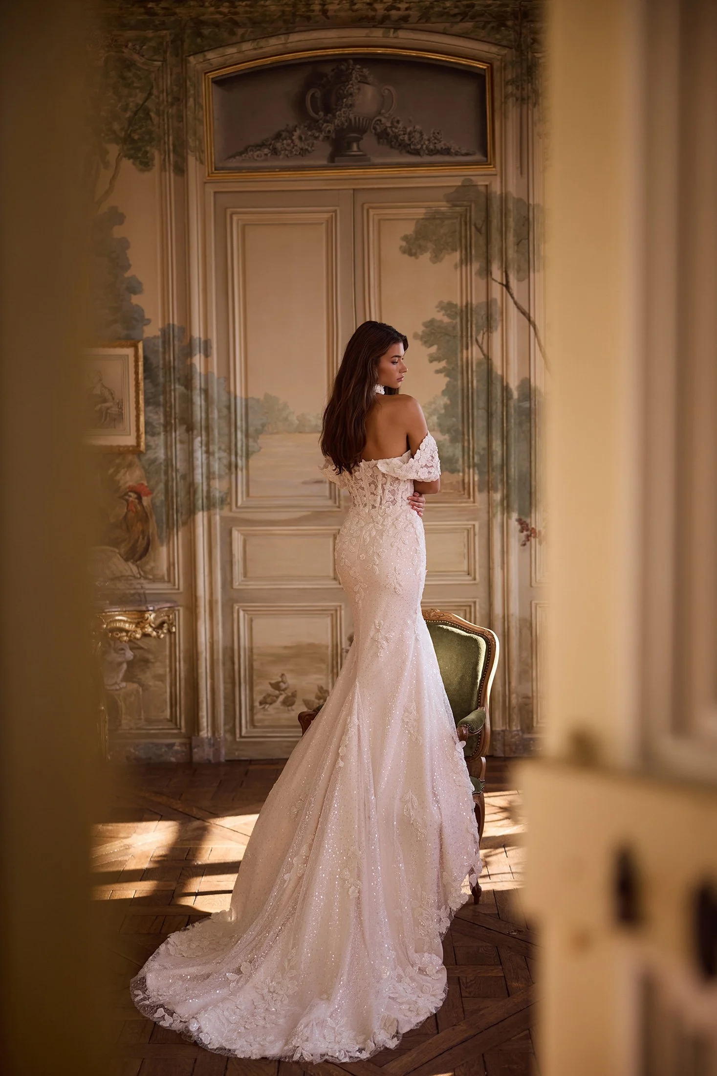 695fd27341414ba4f1dbb563_Model-559-Whisper-4.jpg